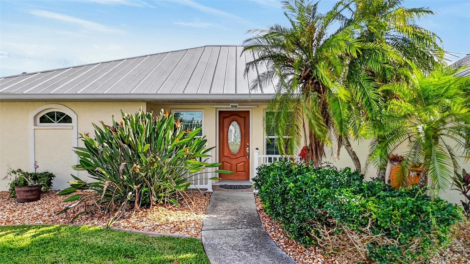 Single Family Residence at 19245 PALMDALE CT, PORT CHARLOTTE, photo 4 of 56