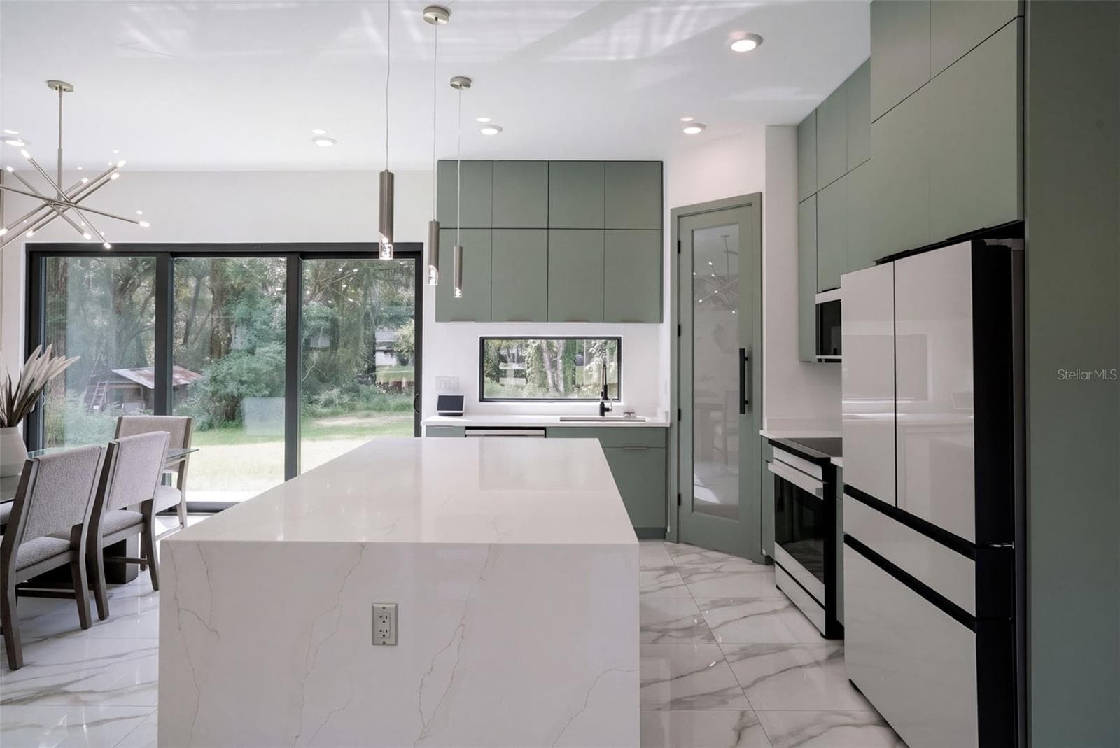 Single Family Residence at 243 DEERFOOT RD, DELAND, photo 10 of 38