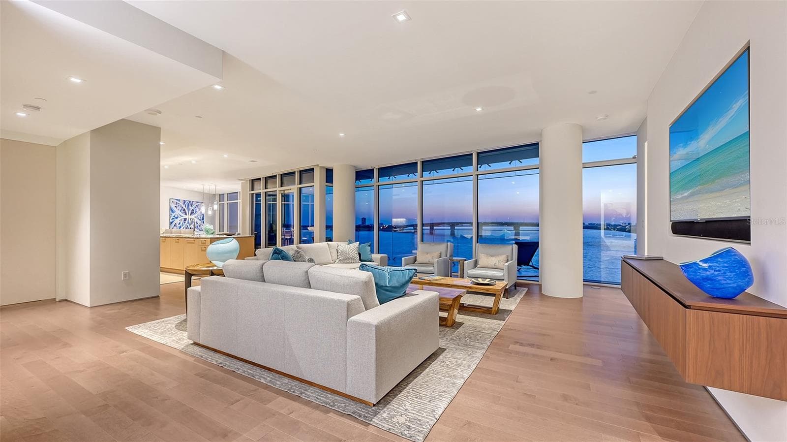 Condominium at 280 GOLDEN GATE PT #600, SARASOTA, photo 9 of 62