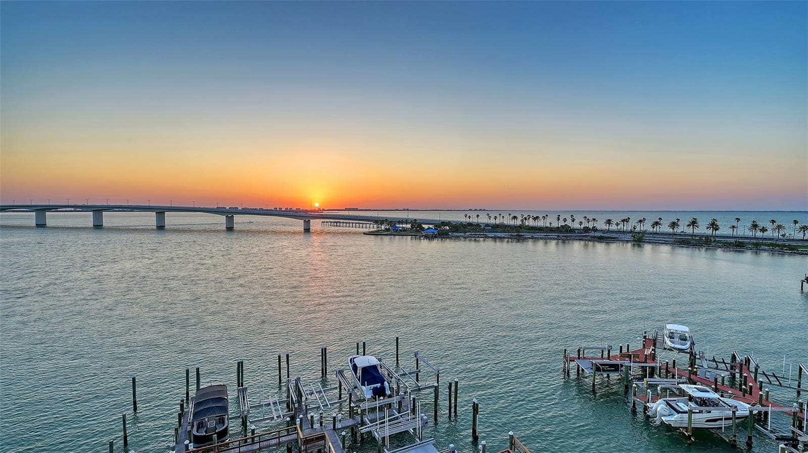 Condominium at 280 GOLDEN GATE PT #600, SARASOTA, photo 25 of 62