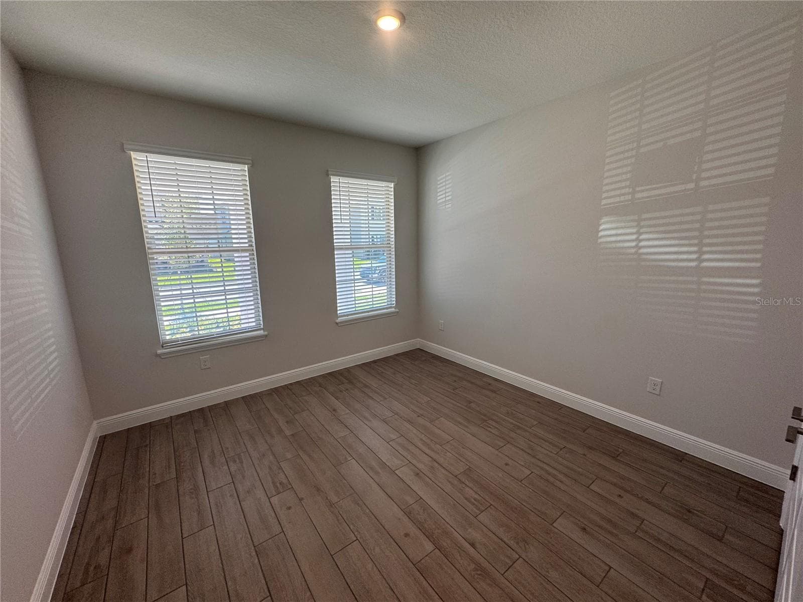 Single Family Residence at 11857 SHINE VIEW LN, WINTER GARDEN, photo 4 of 82