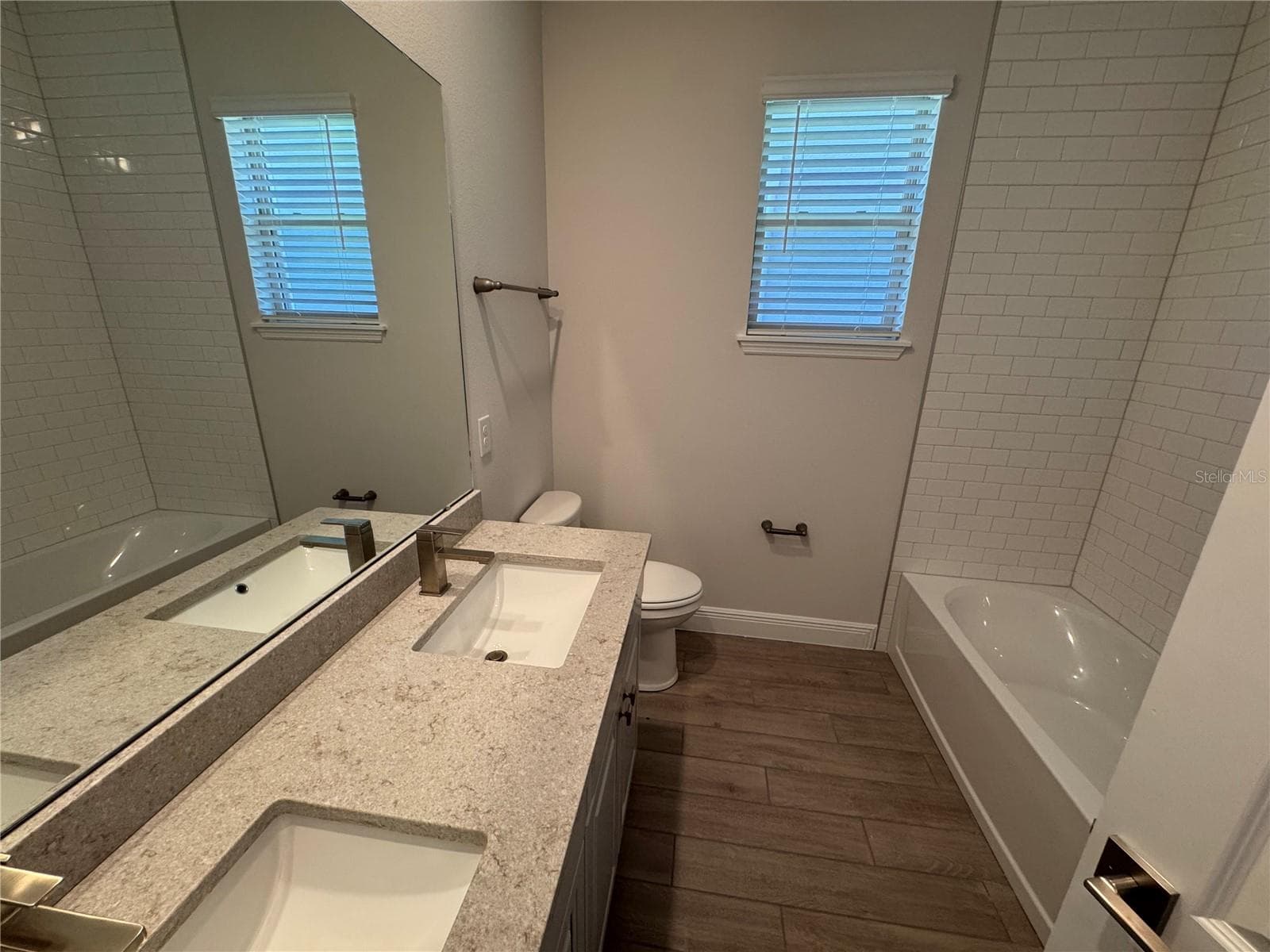 Single Family Residence at 11857 SHINE VIEW LN, WINTER GARDEN, photo 6 of 82