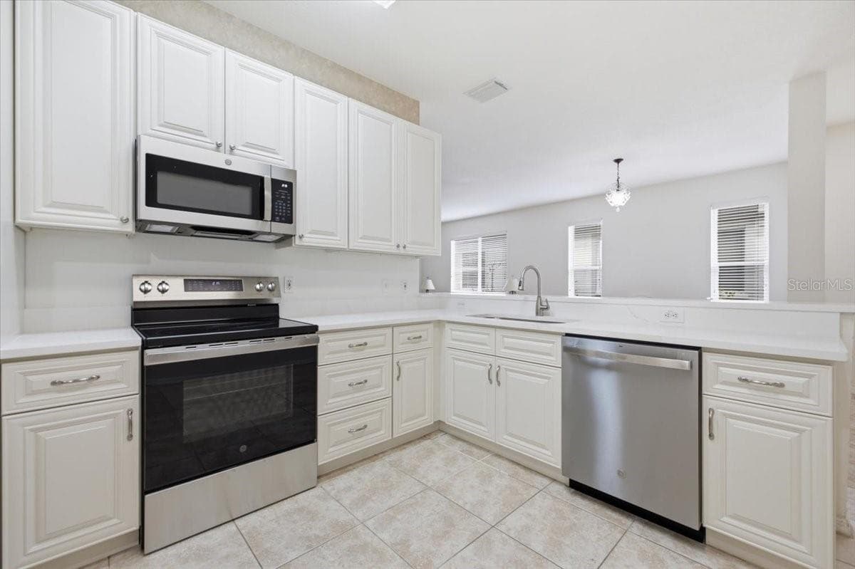 Villa at 30115 E EMMETTS CT, WESLEY CHAPEL, photo 5 of 23