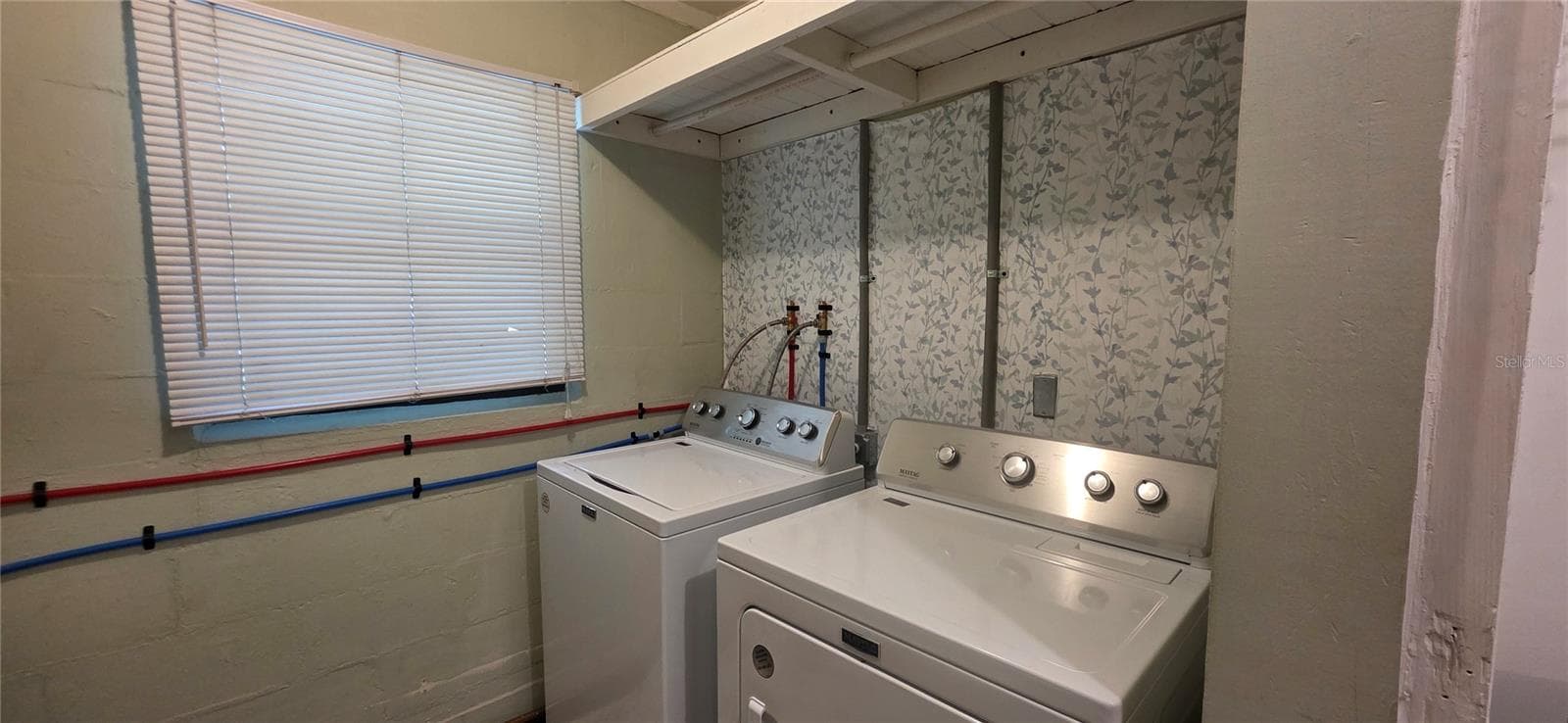 Single Family Residence at 17451 SOUTHSIDE CT, HIGH SPRINGS, photo 14 of 19