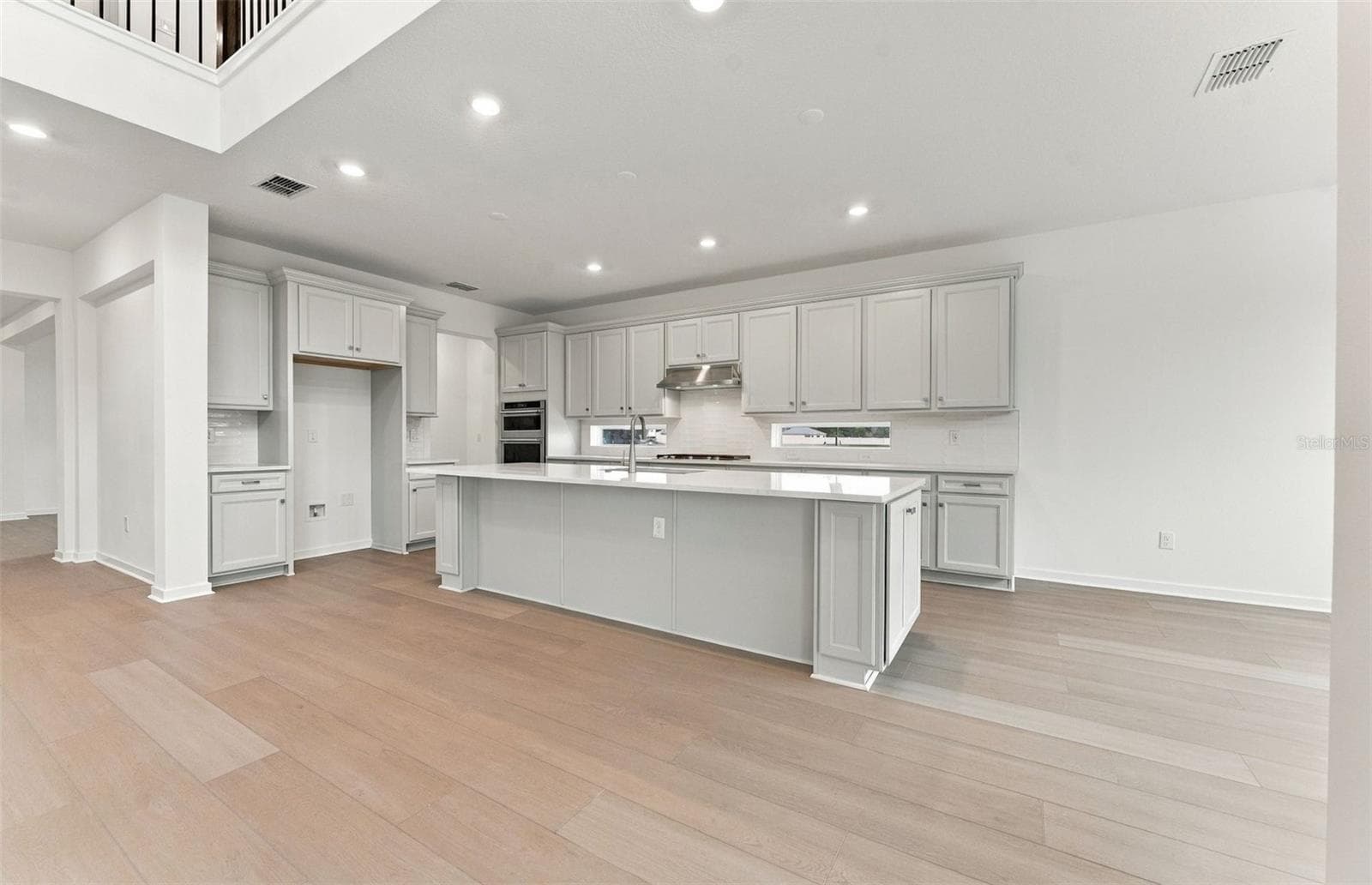 Stylish Built-in Kitchen - 1787 ESCALANTE WAY, ZEPHYRHILLS