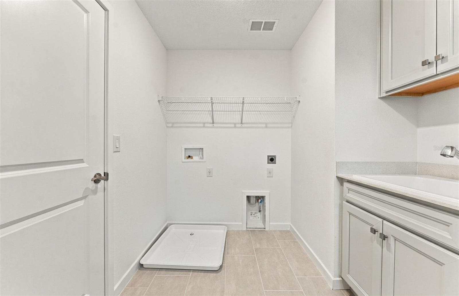 Laundry Room - 1787 ESCALANTE WAY, ZEPHYRHILLS