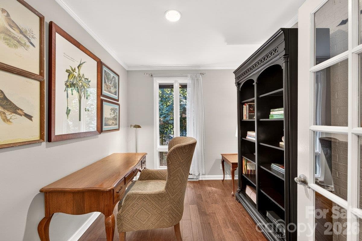 Office - 5807 Sharon Road, Charlotte