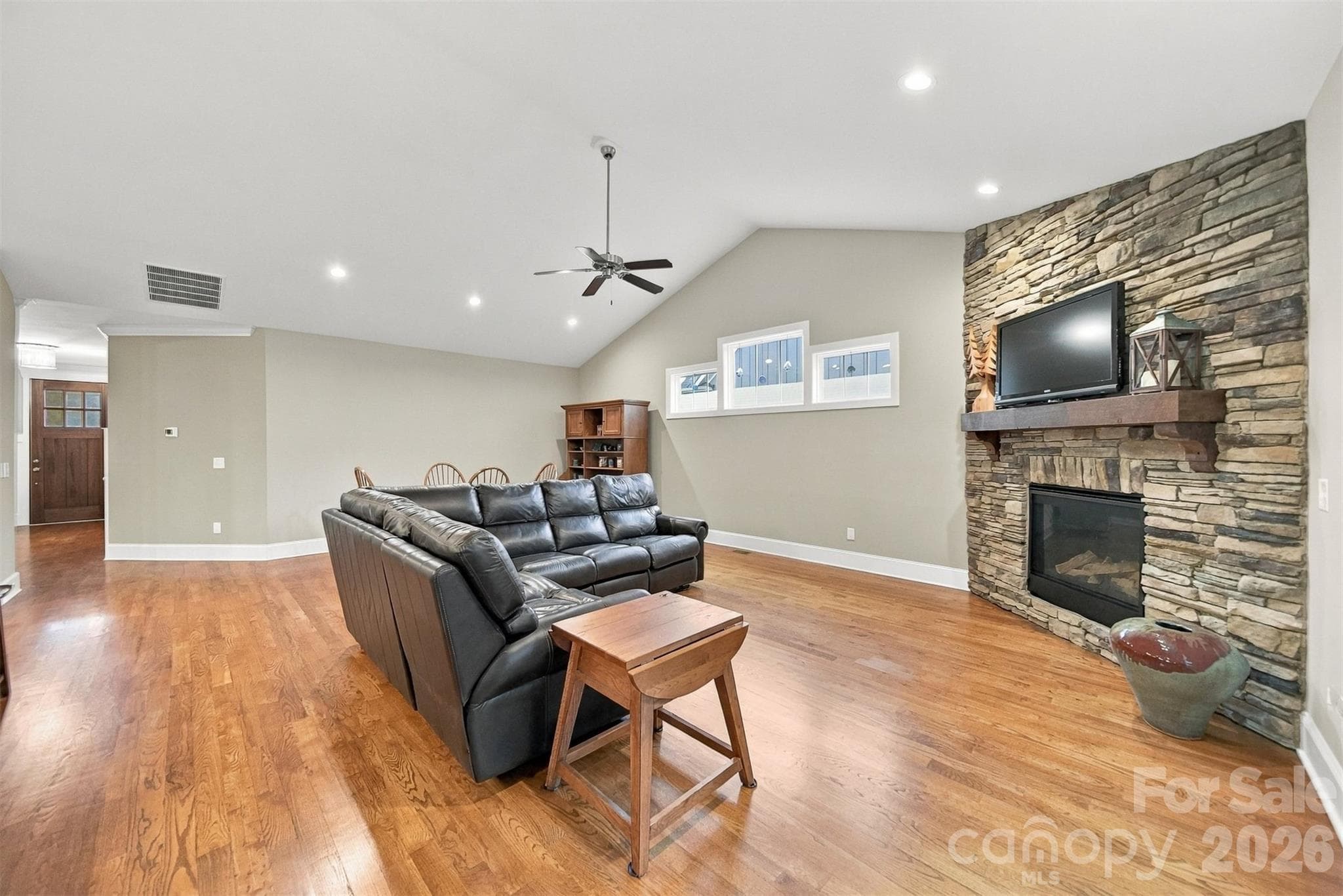 Open Floor Plan - 3901 12th Street NE, Hickory
