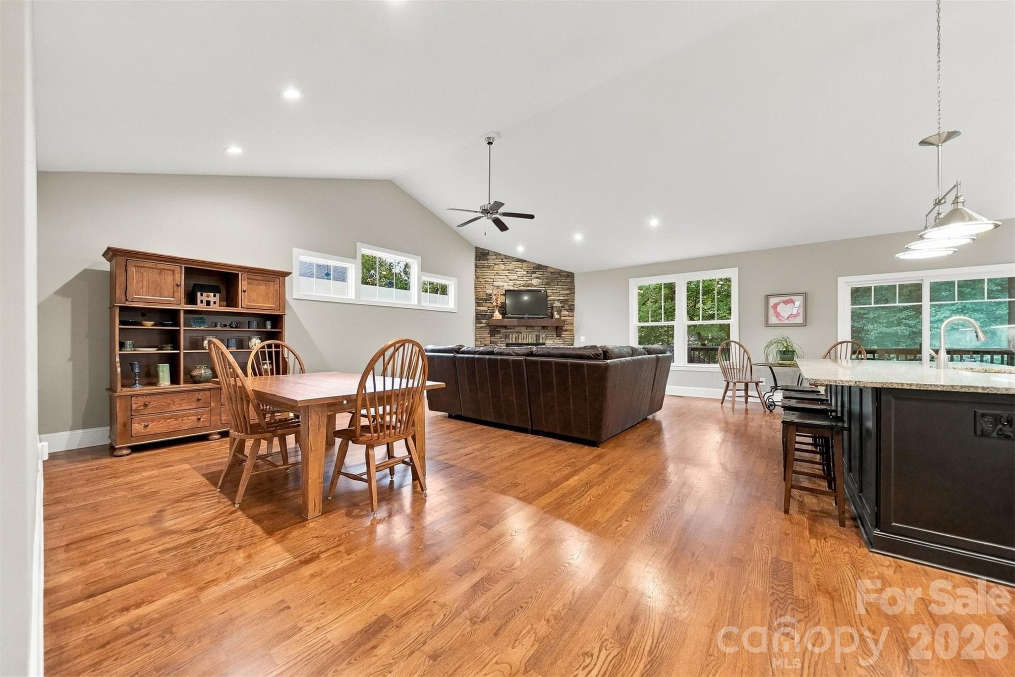 Living Room - 3901 12th Street NE, Hickory