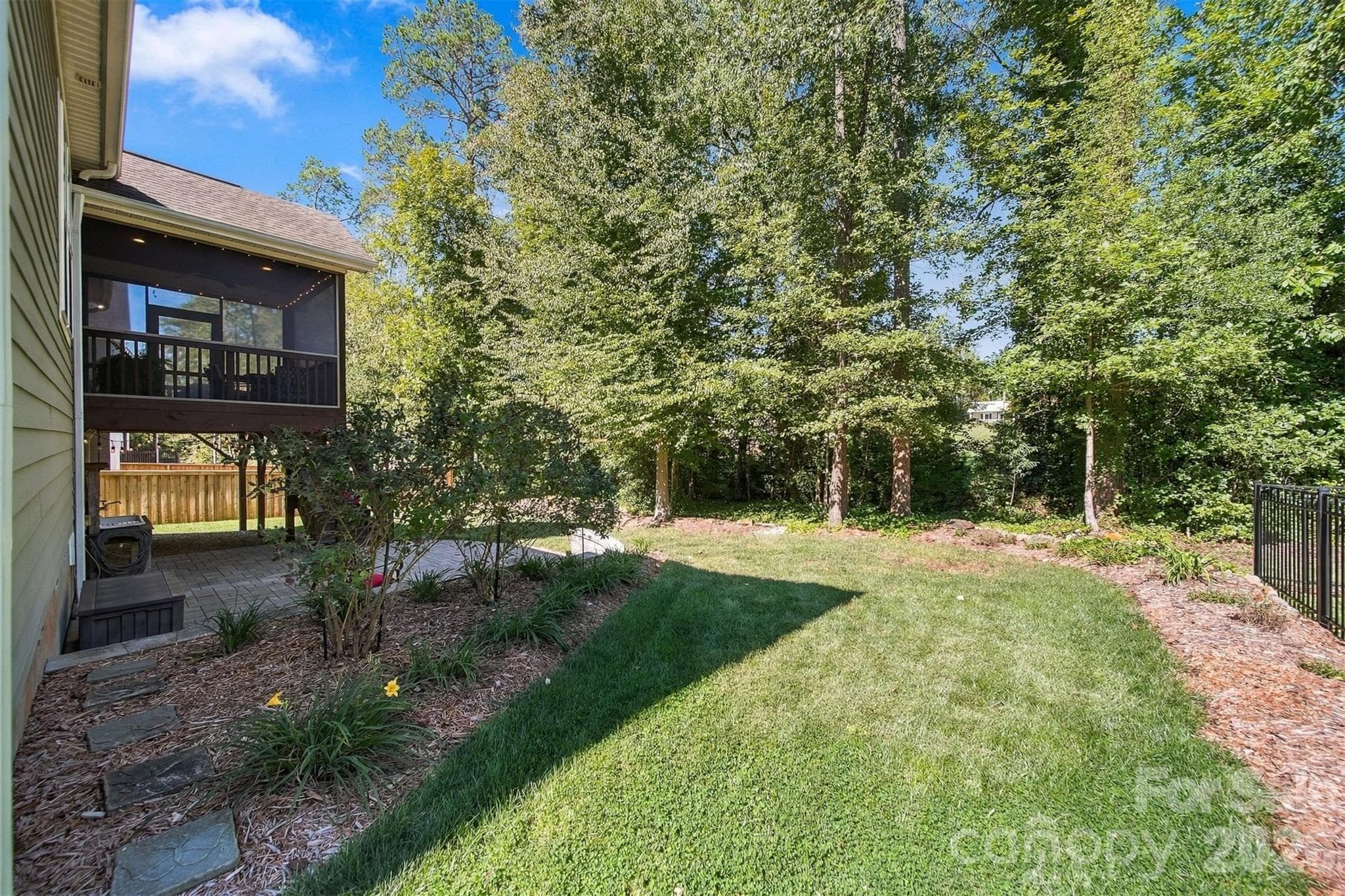 Level backyard - 3901 12th Street NE, Hickory