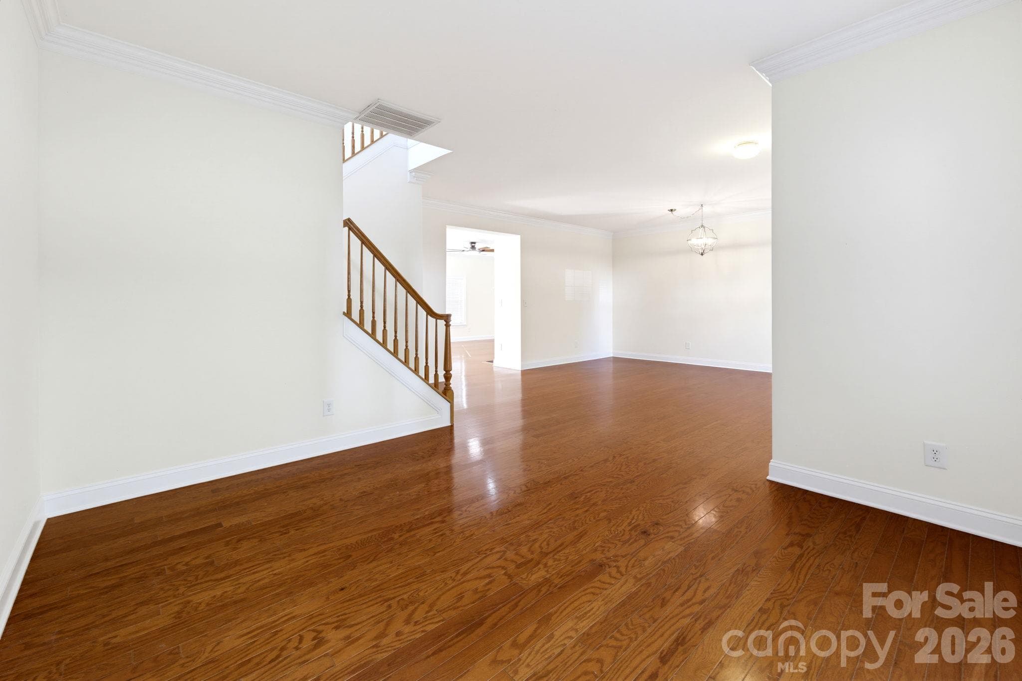 Family/Greeting Room - 529 Putting Drive, Fort Mill