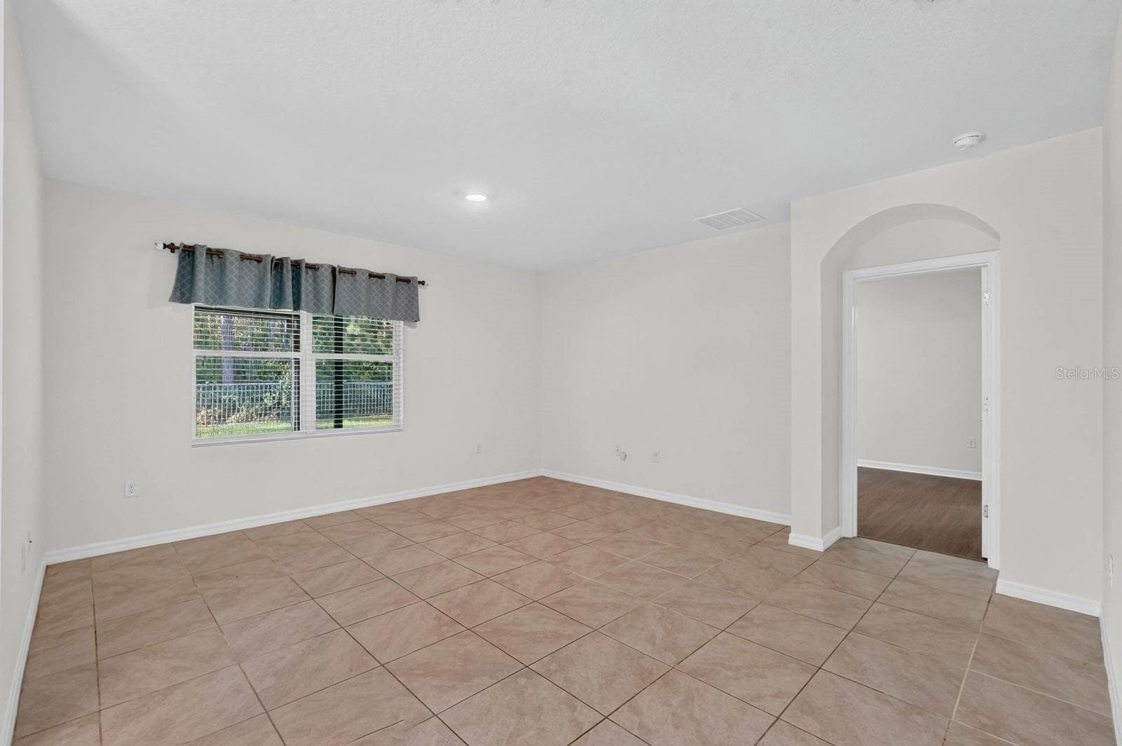 Single Family Residence at 1823 PALMETTO SCRUB CIR, PORT ORANGE, photo 3 of 59