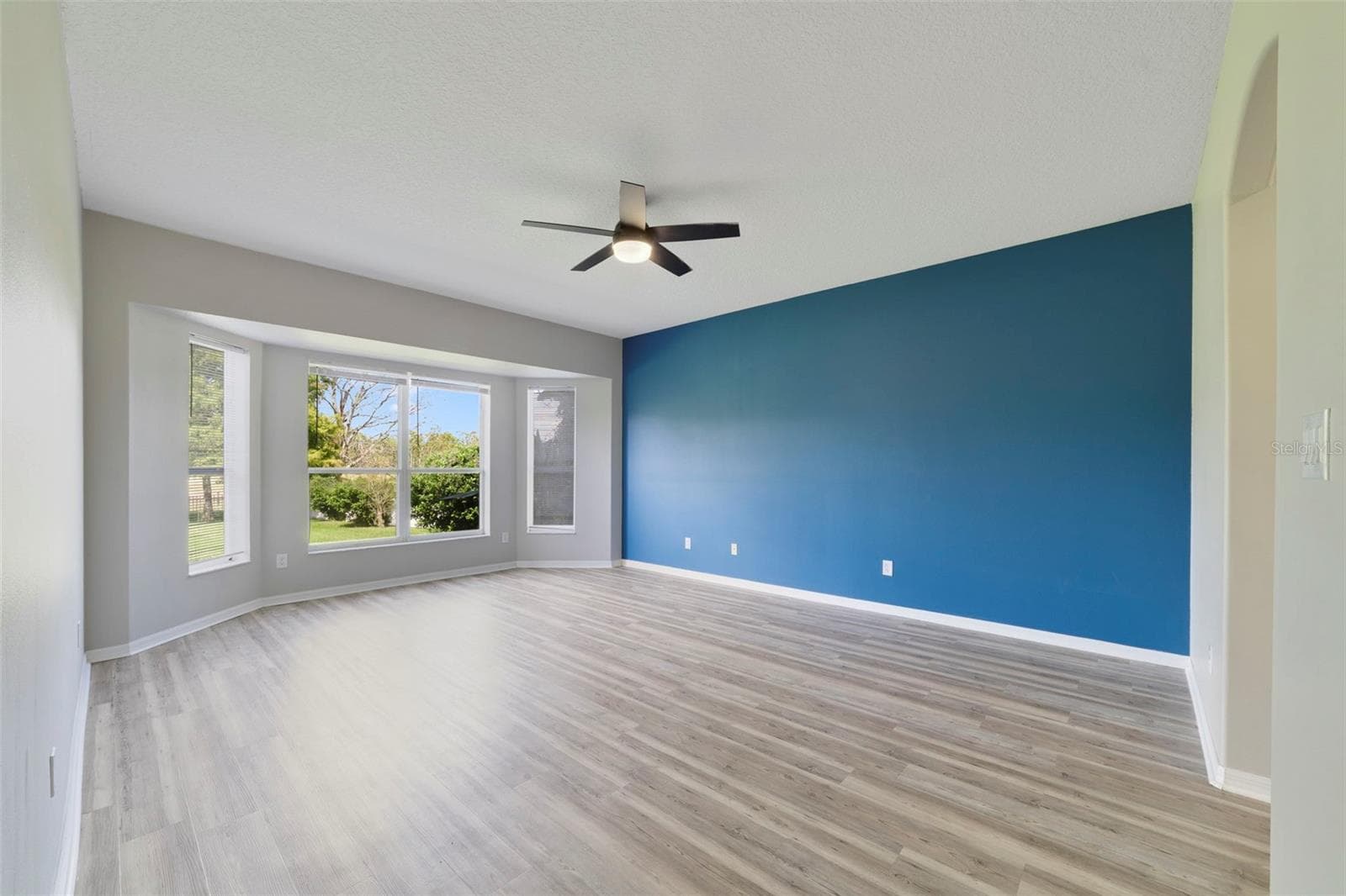 The Primary Suite - 1557 AMARYLLIS CIR, ORLANDO