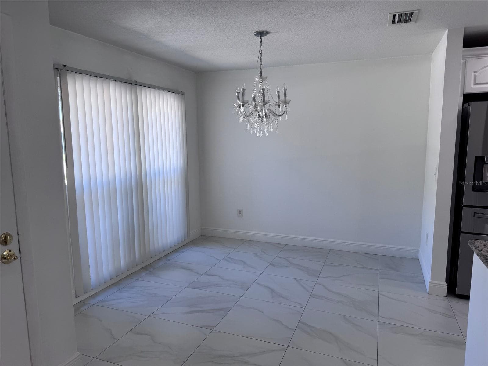 Single Family Residence at 5208 CARROLLWOOD MEADOWS DR, TAMPA, photo 5 of 26