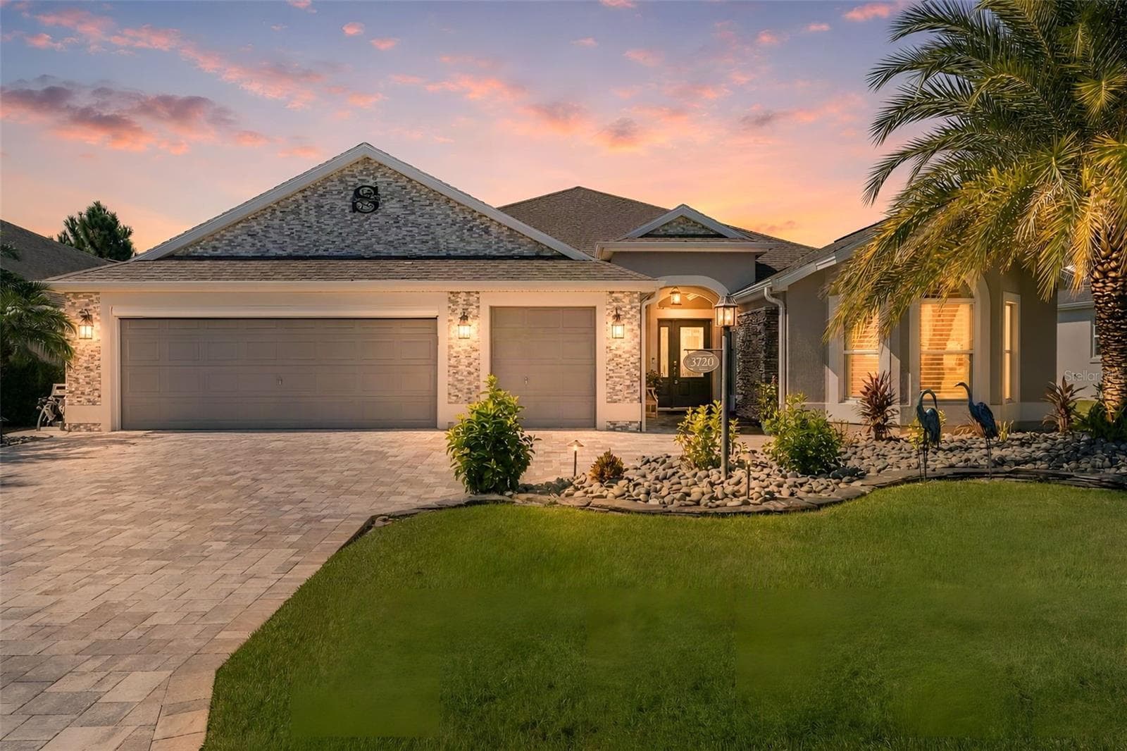 Single Family Residence at 3720 VINELAND AVE, THE VILLAGES, photo 4 of 96