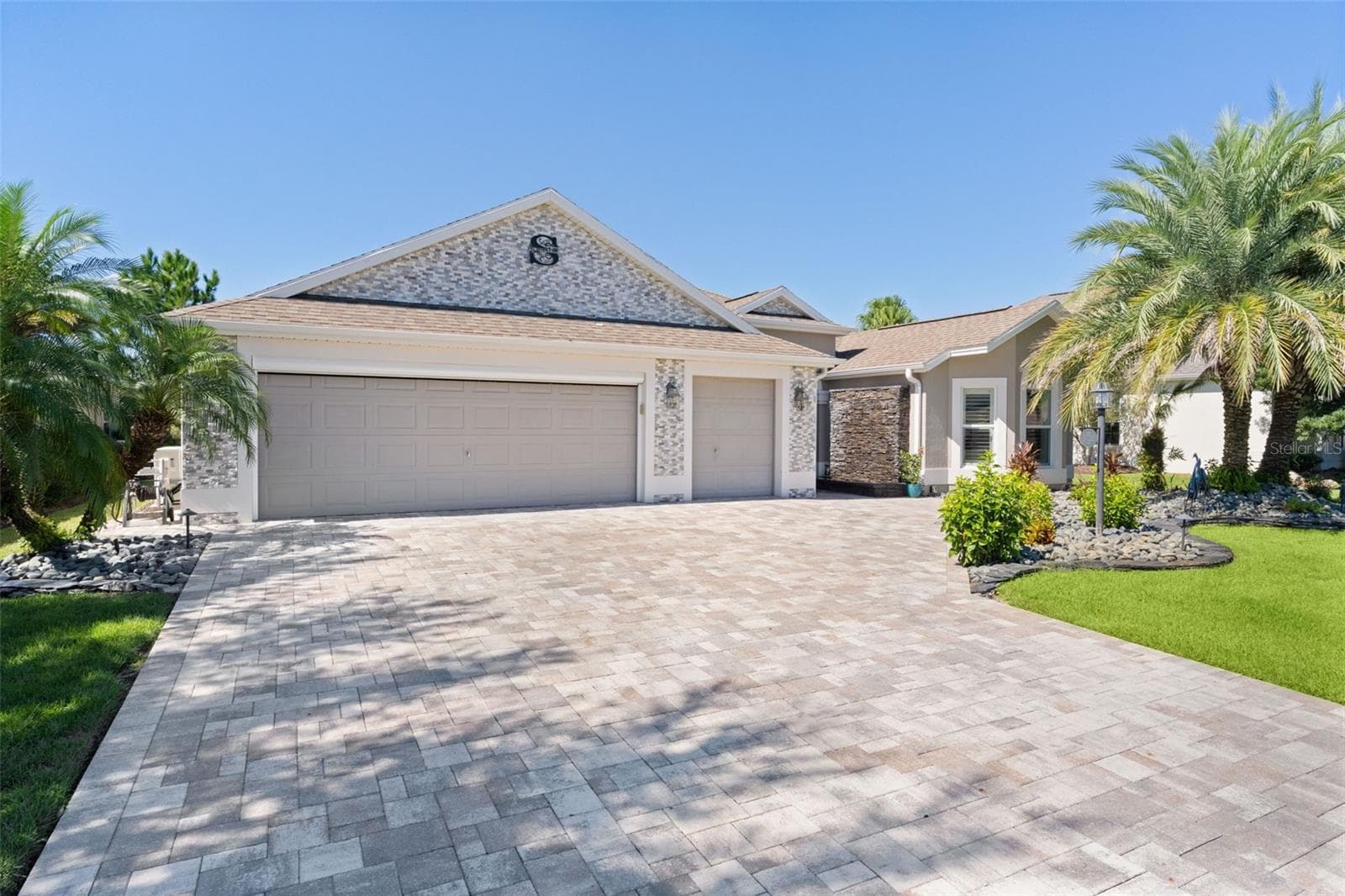 Single Family Residence at 3720 VINELAND AVE, THE VILLAGES, photo 6 of 96