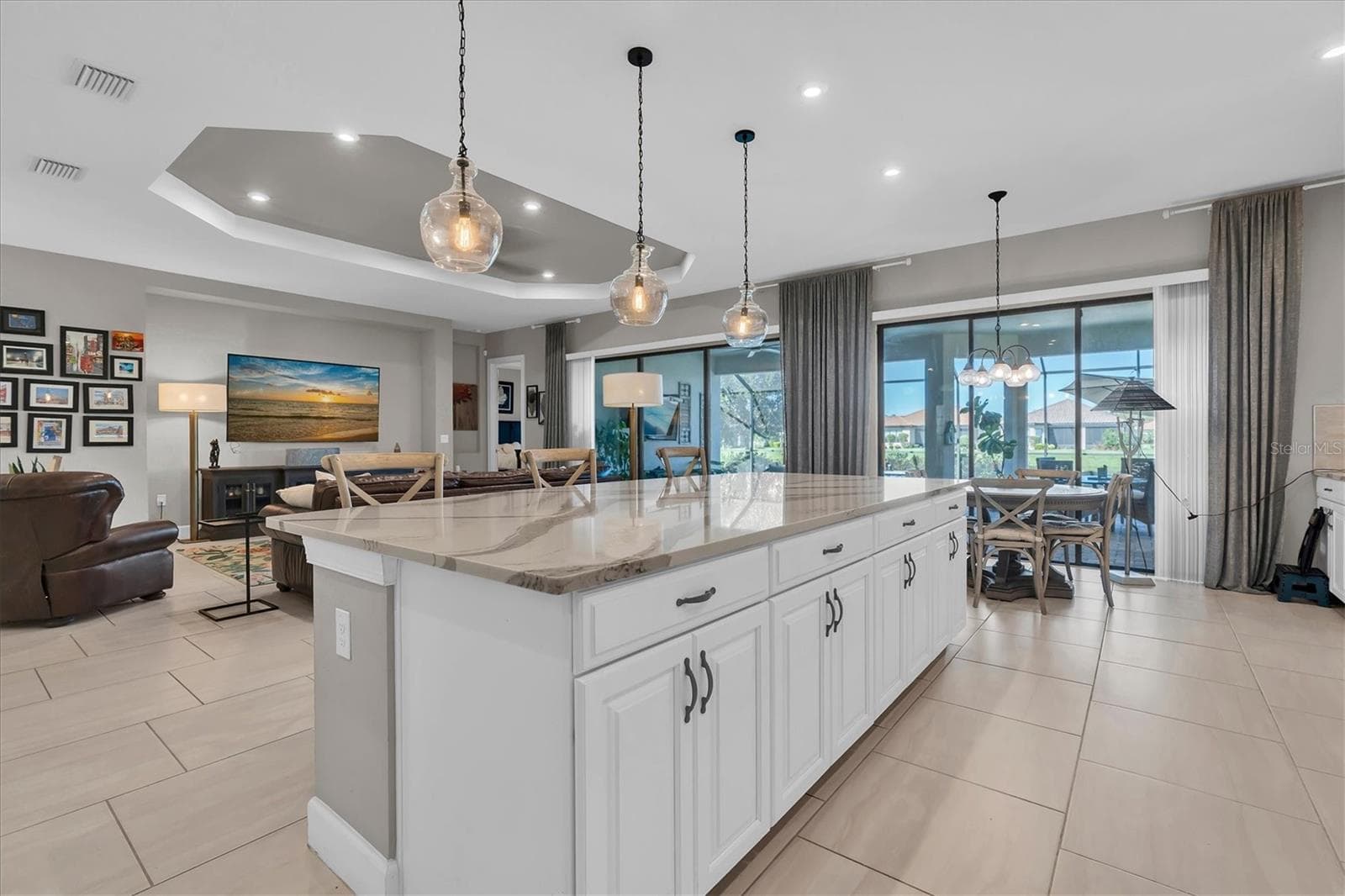 Single Family Residence at 11149 EGERIA DR, ODESSA, photo 18 of 65