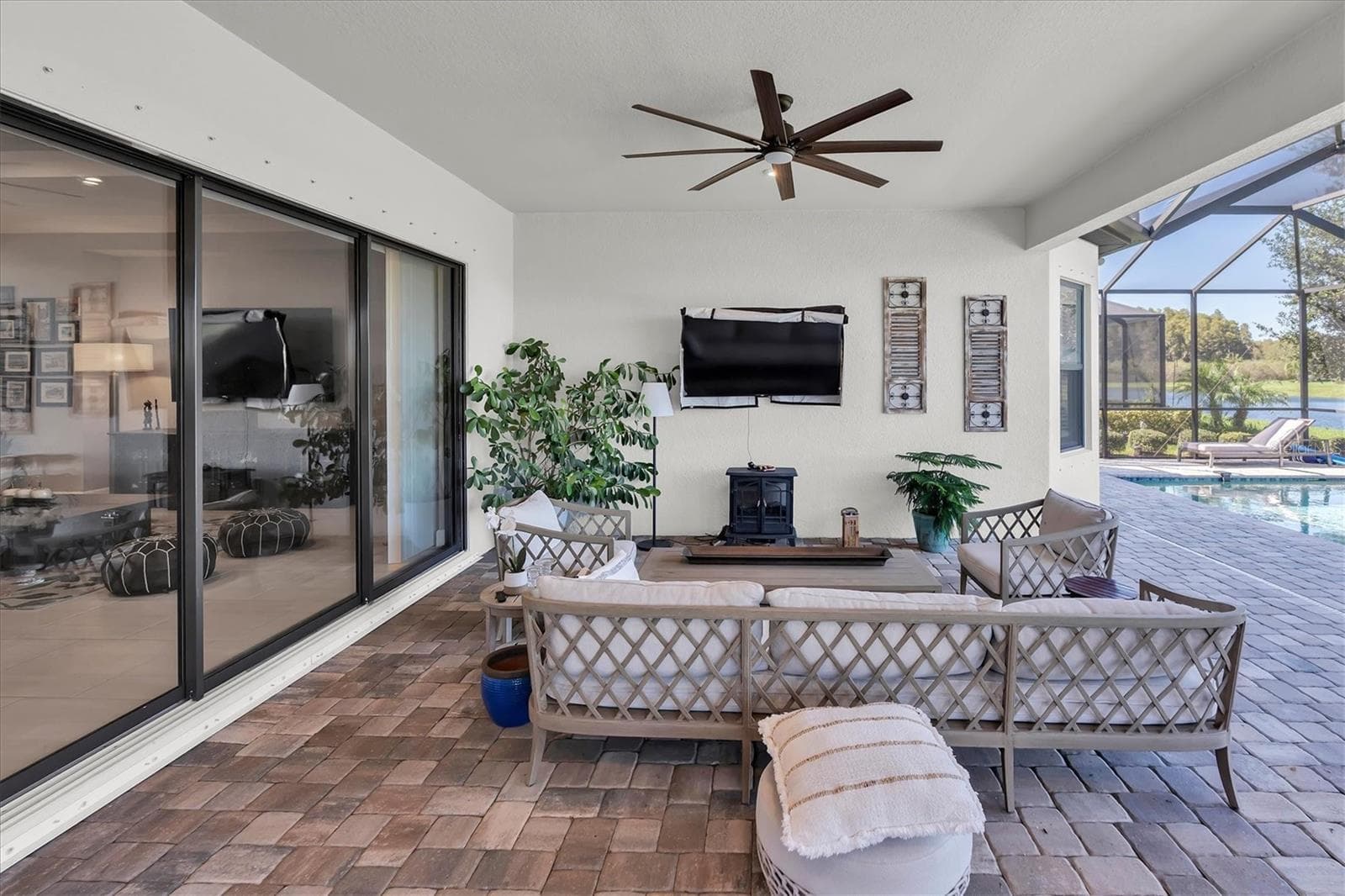 Single Family Residence at 11149 EGERIA DR, ODESSA, photo 34 of 65