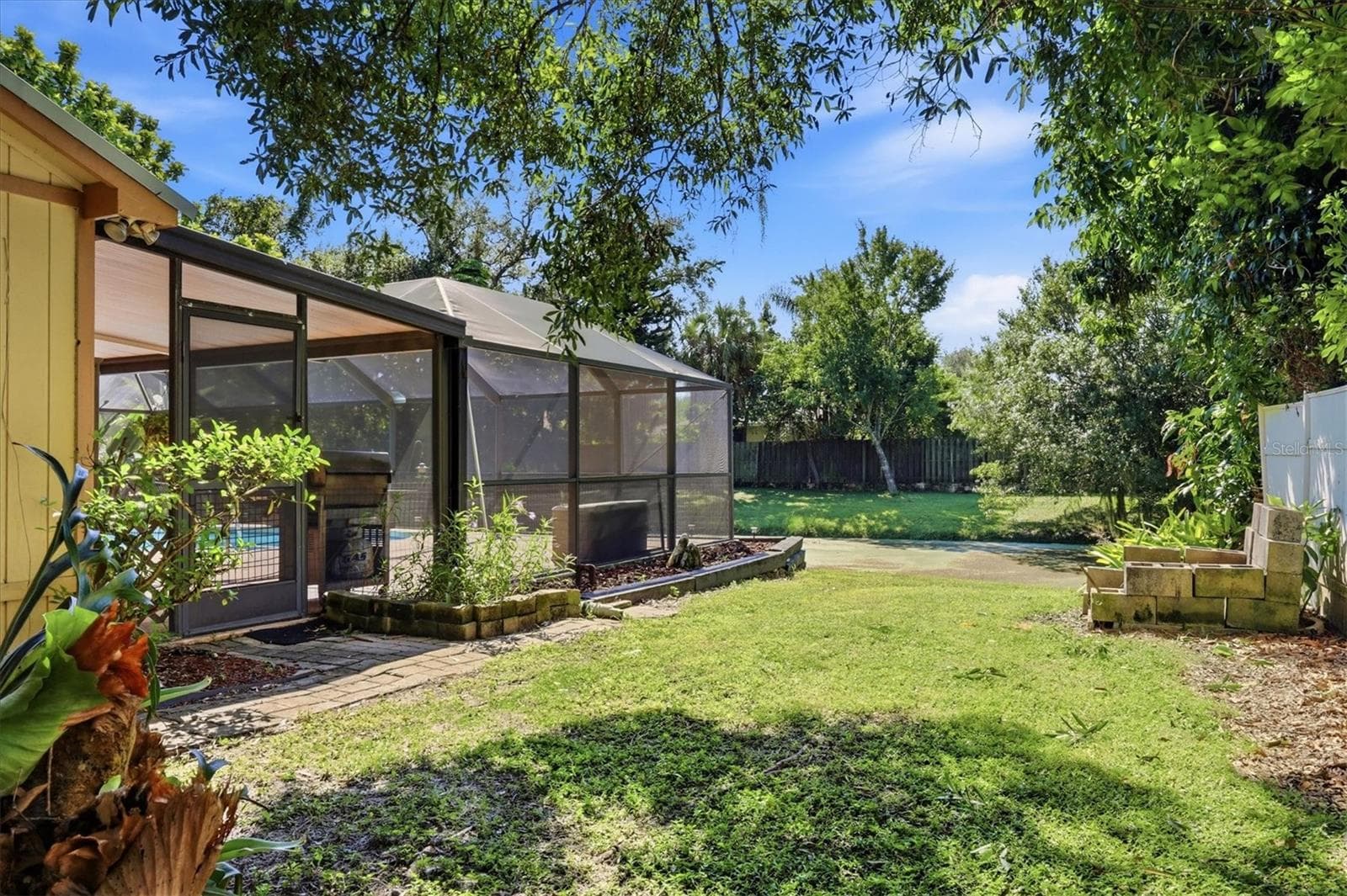 Firepit on the right - 4006 75TH TER E, SARASOTA