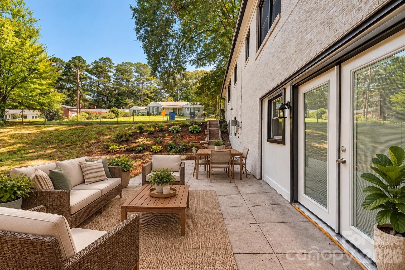 virtually staged patio - 425 Roberts Street, Salisbury