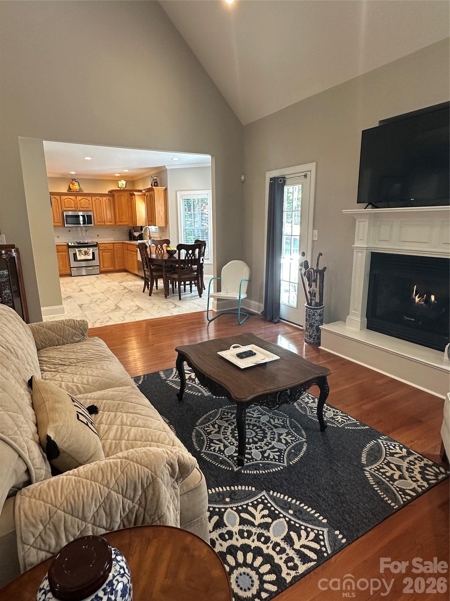 Single Family Residence at 4206 Flint Drive, Lancaster, photo 6 of 23