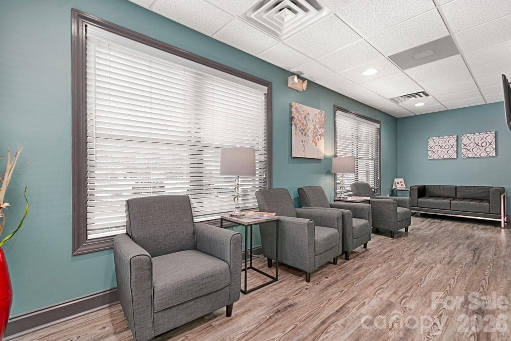 Interior - 120 Chadwick Square Court, Hendersonville