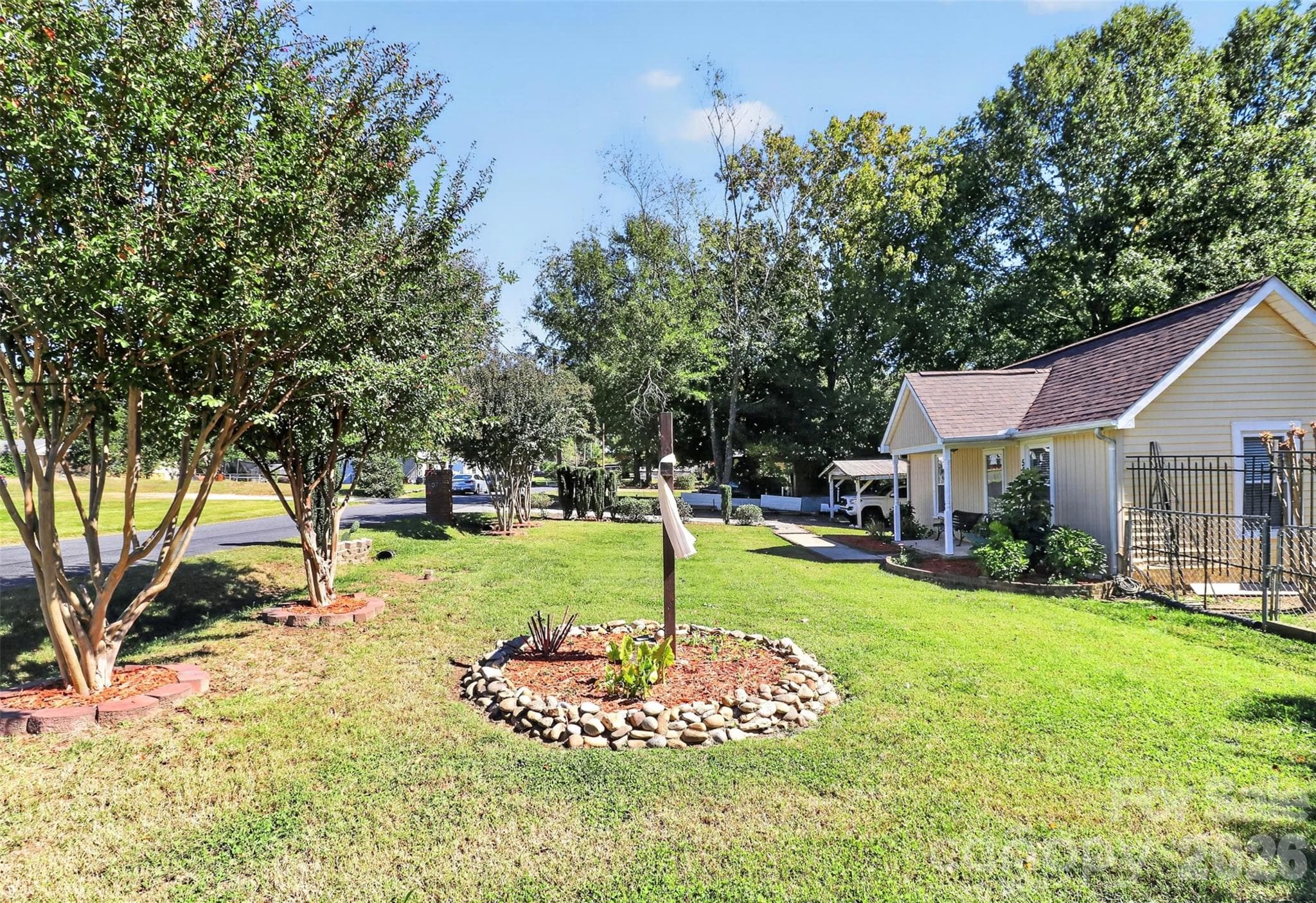 Single Family Residence at 502 E 23rd Street, Kannapolis, photo 2 of 25