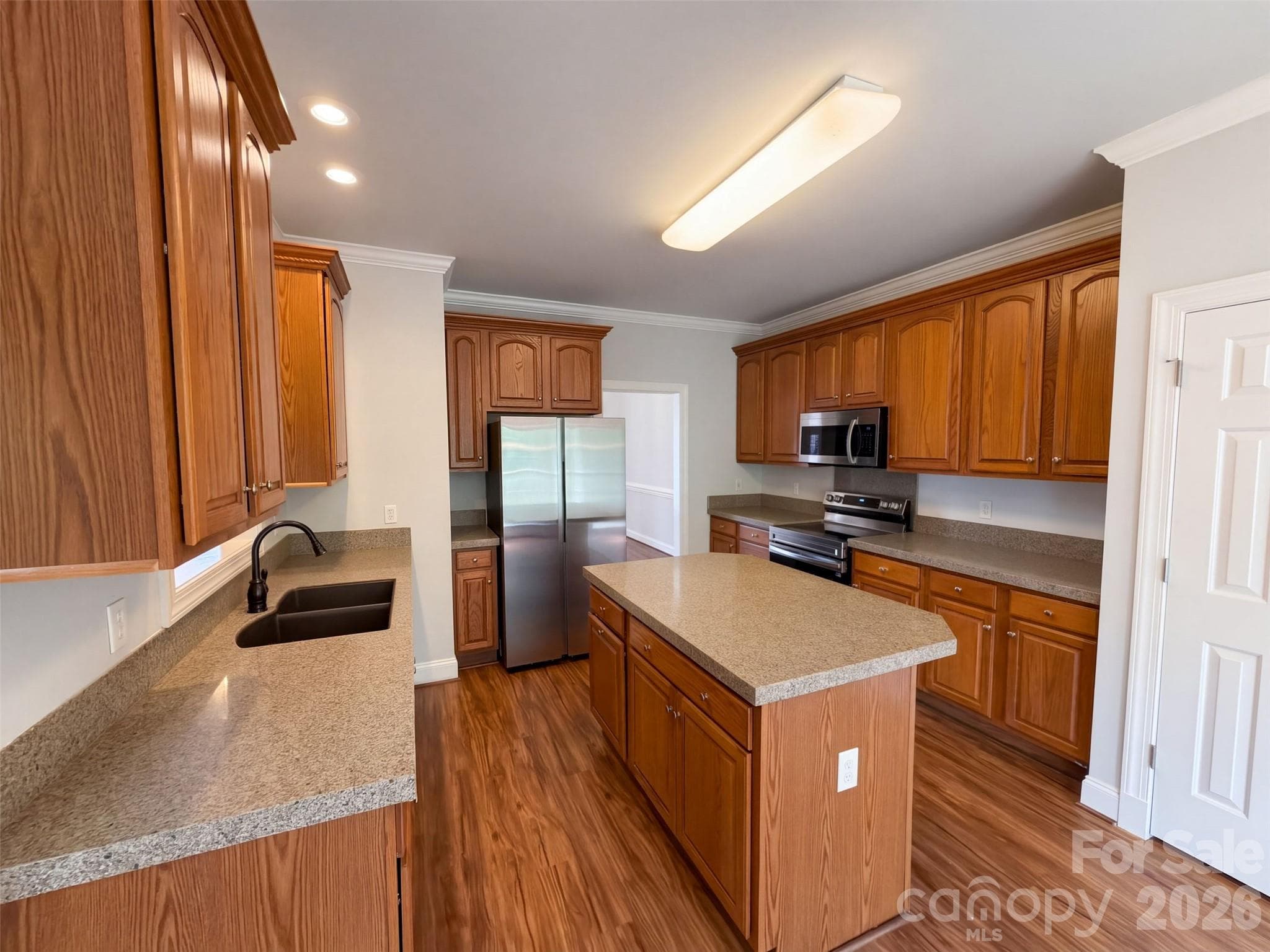 Single Family Residence at 5102 Summerell Avenue, Gastonia, photo 2 of 24