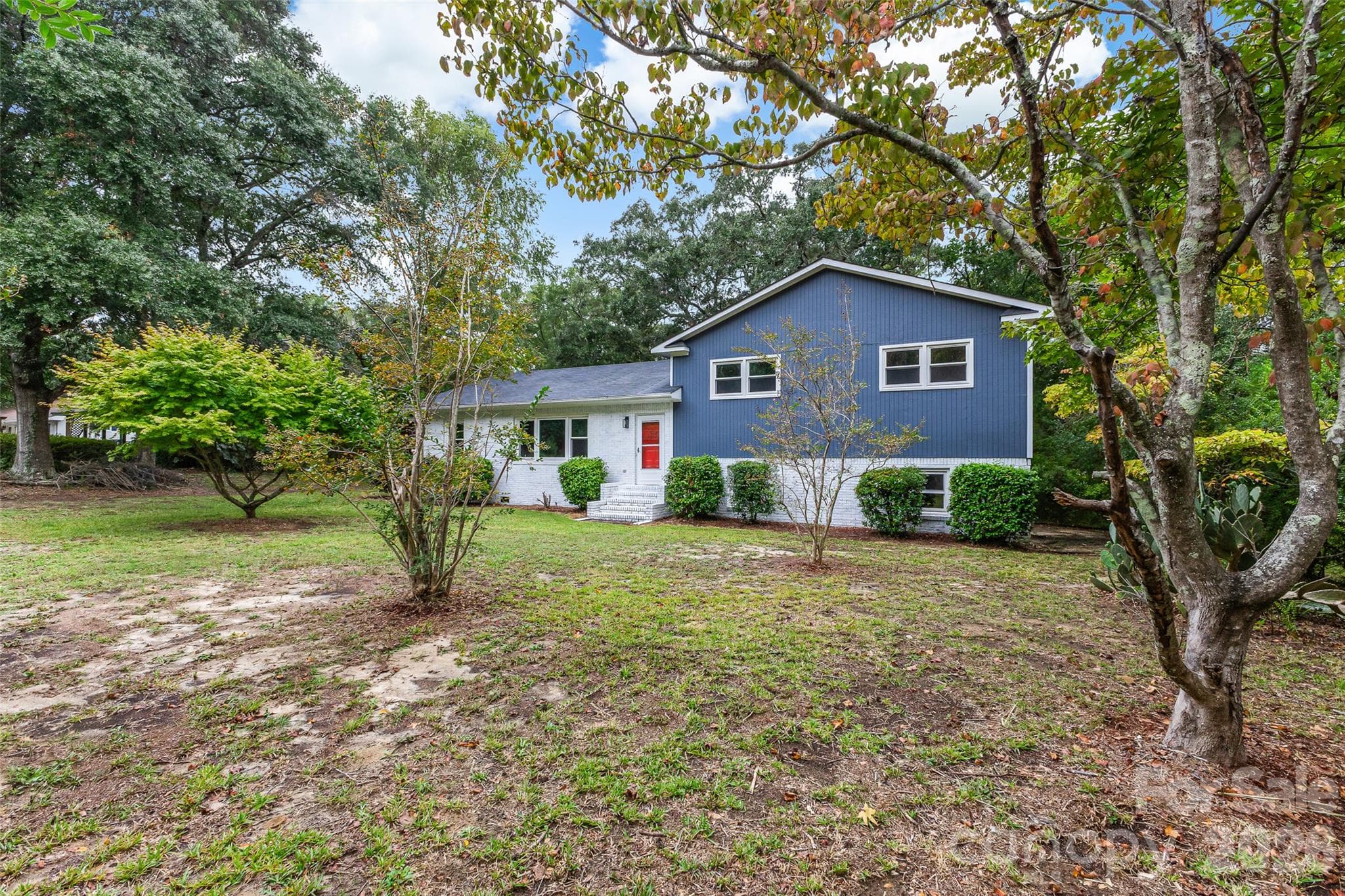 Single Family Residence at 929 E Leonard Street, Southport, photo 3 of 46