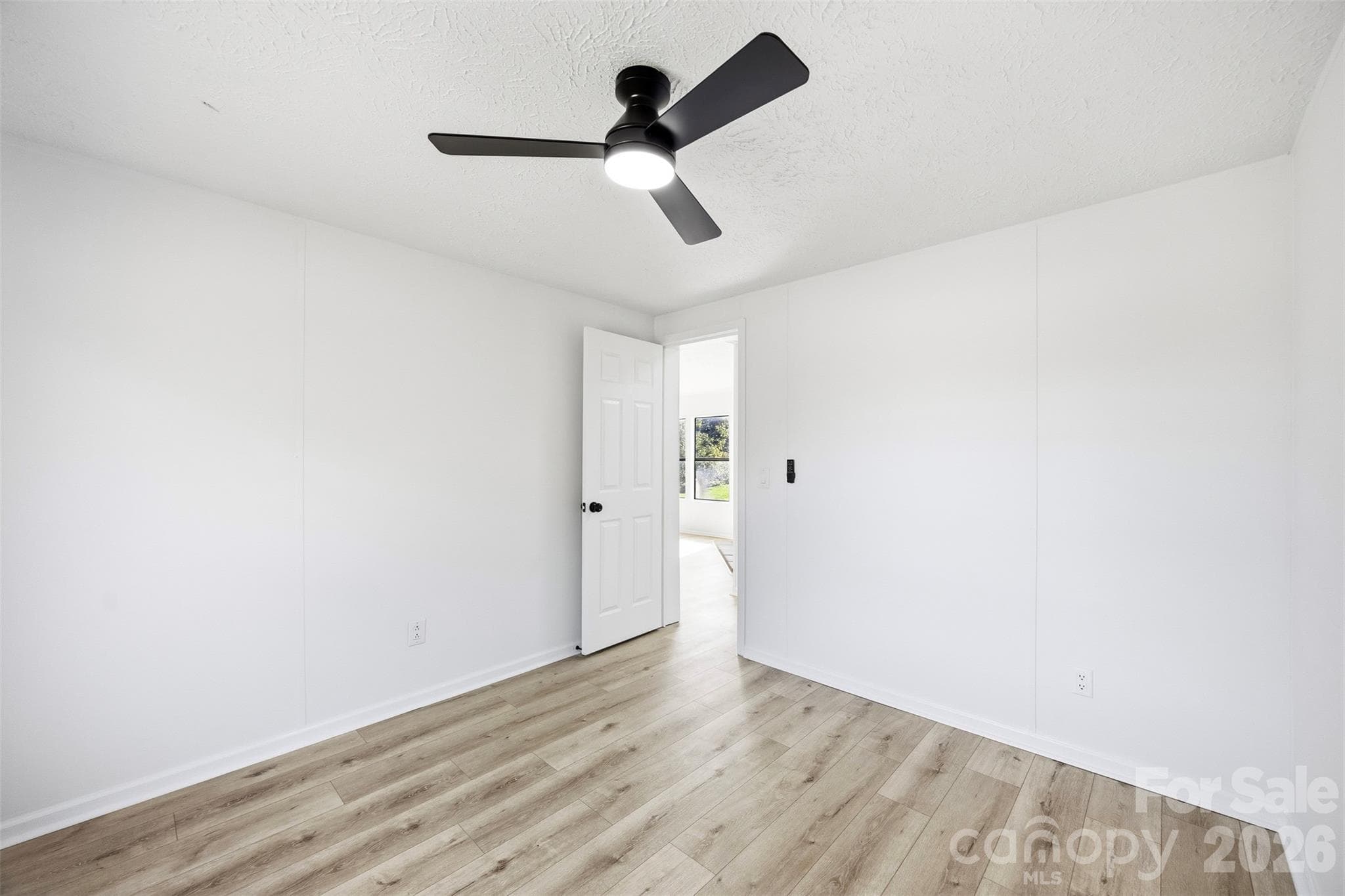 Single Family Residence at 144 Sonja Drive, Statesville, photo 25 of 37