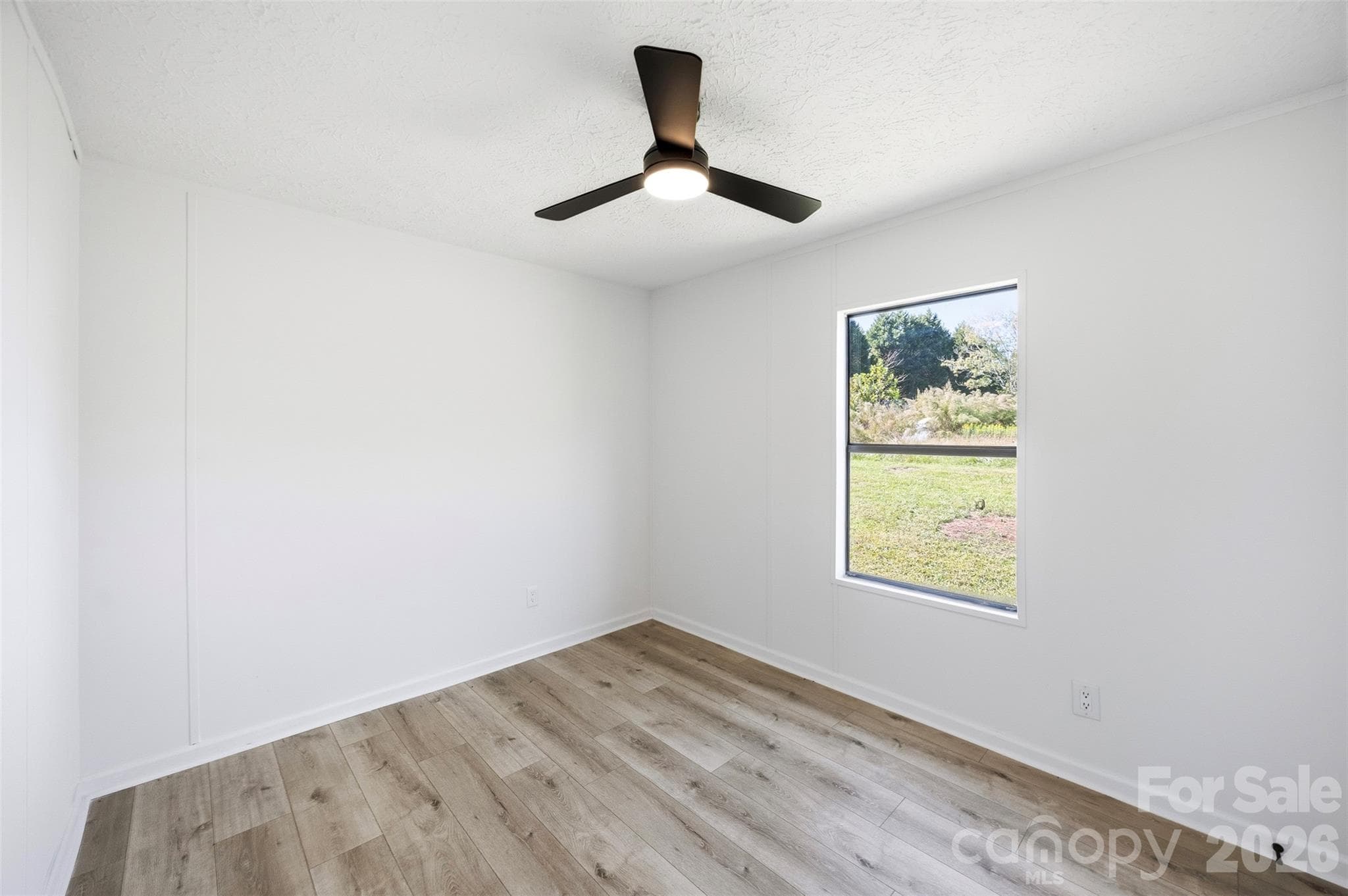 Single Family Residence at 144 Sonja Drive, Statesville, photo 28 of 37