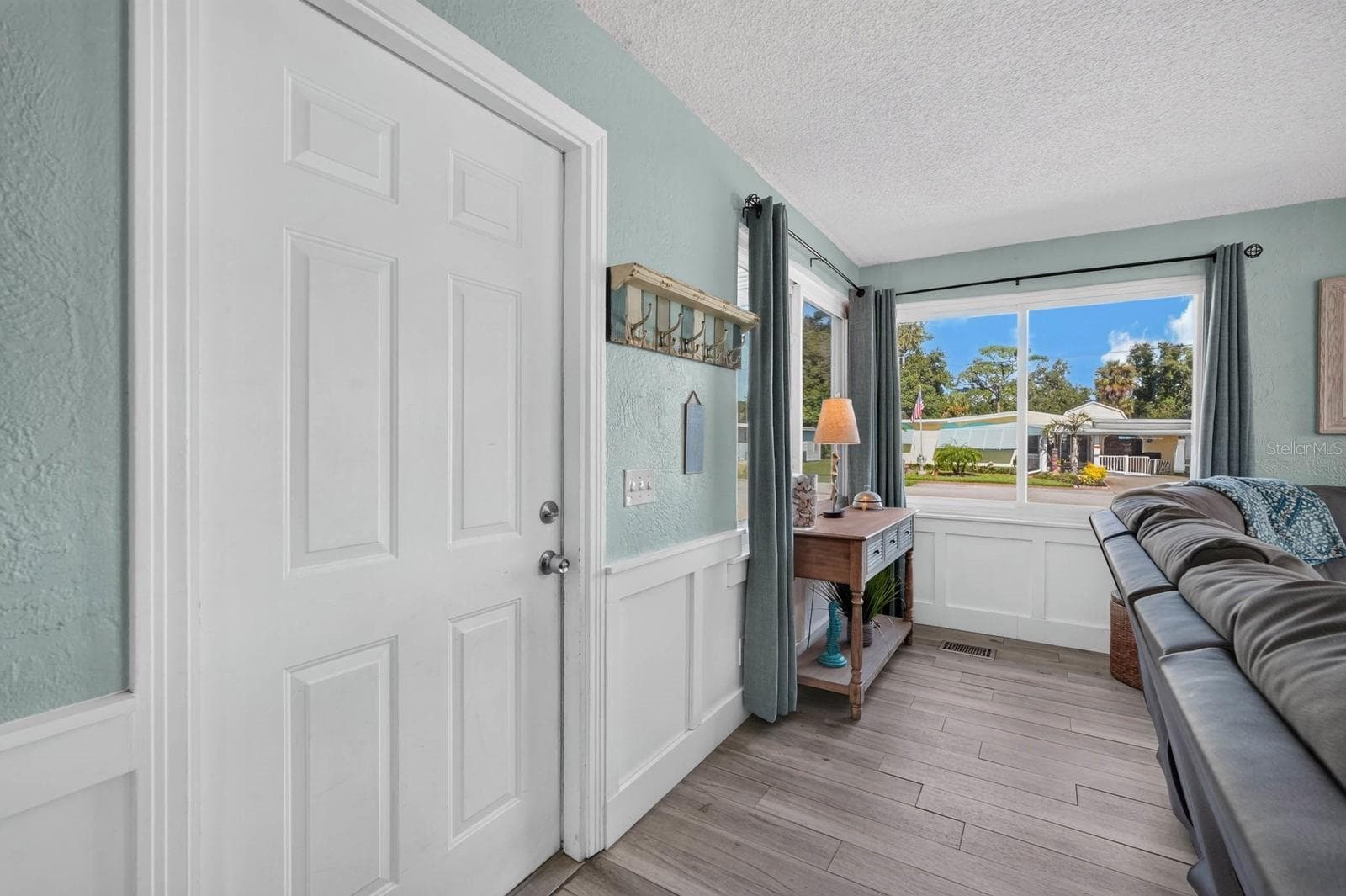 Single Family Residence at 115 SAN ROBAR DR, HOLLY HILL, photo 9 of 59
