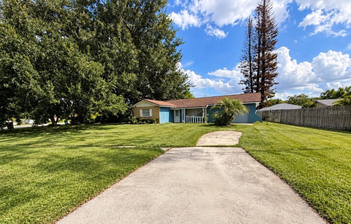 8148 CYERS LN