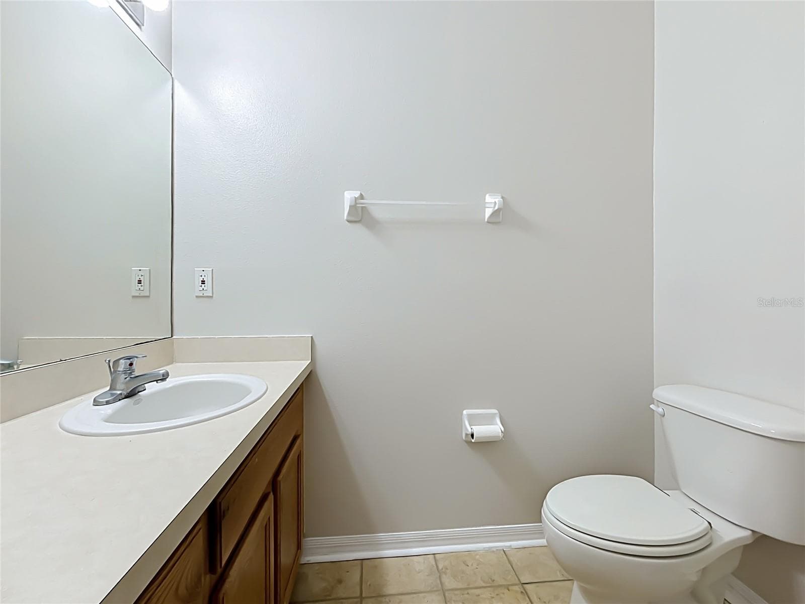 Townhouse at 8474 CRYSTAL COVE LOOP, KISSIMMEE, photo 24 of 56
