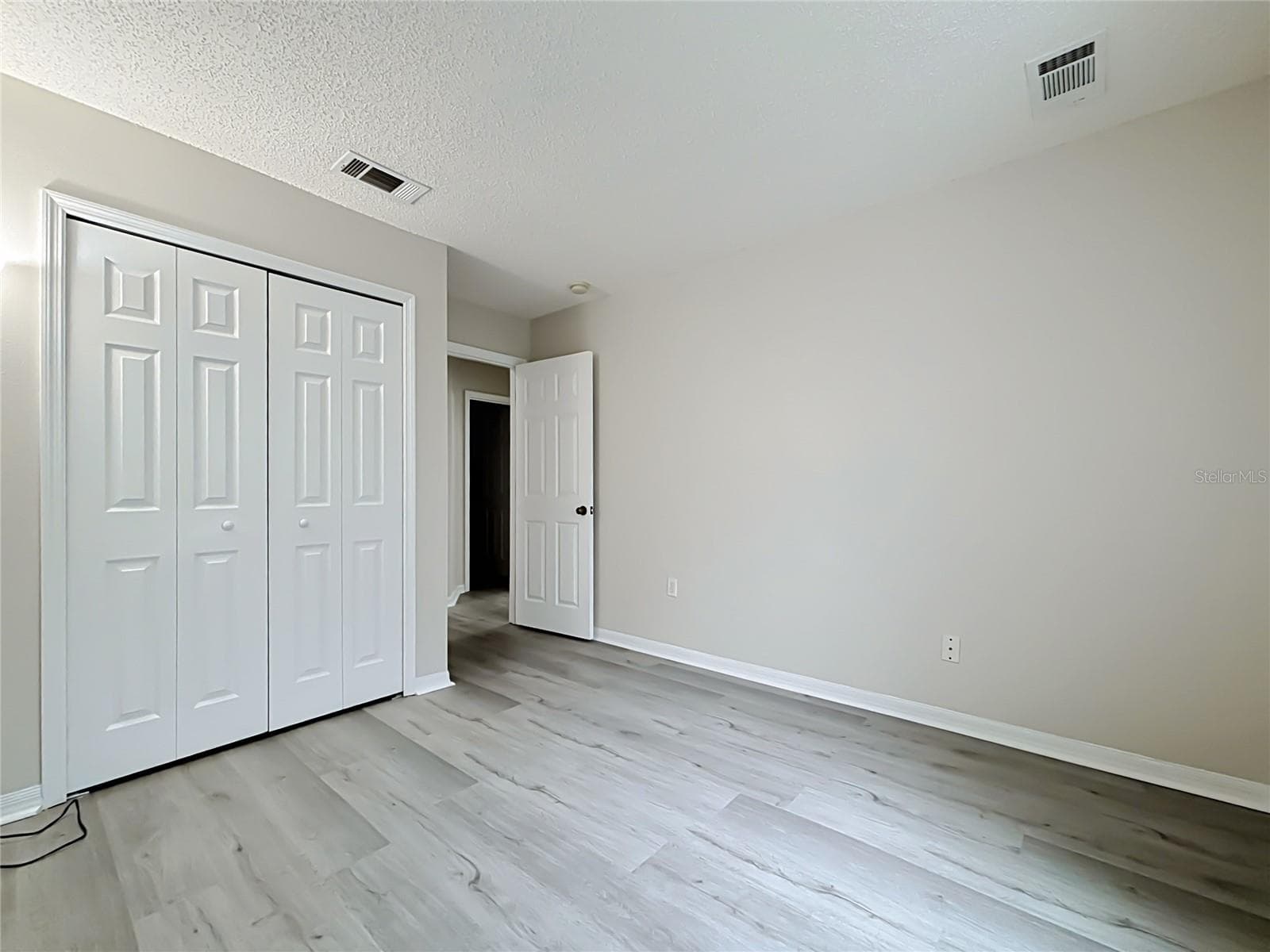 Townhouse at 8474 CRYSTAL COVE LOOP, KISSIMMEE, photo 33 of 56