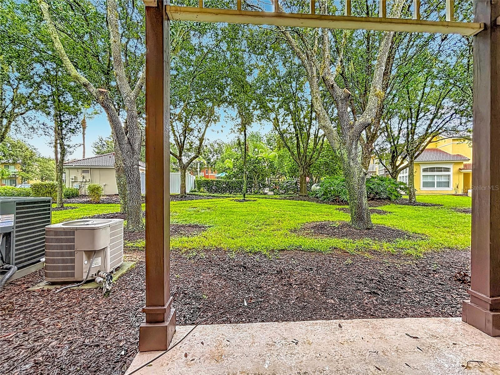 Townhouse at 8474 CRYSTAL COVE LOOP, KISSIMMEE, photo 39 of 56