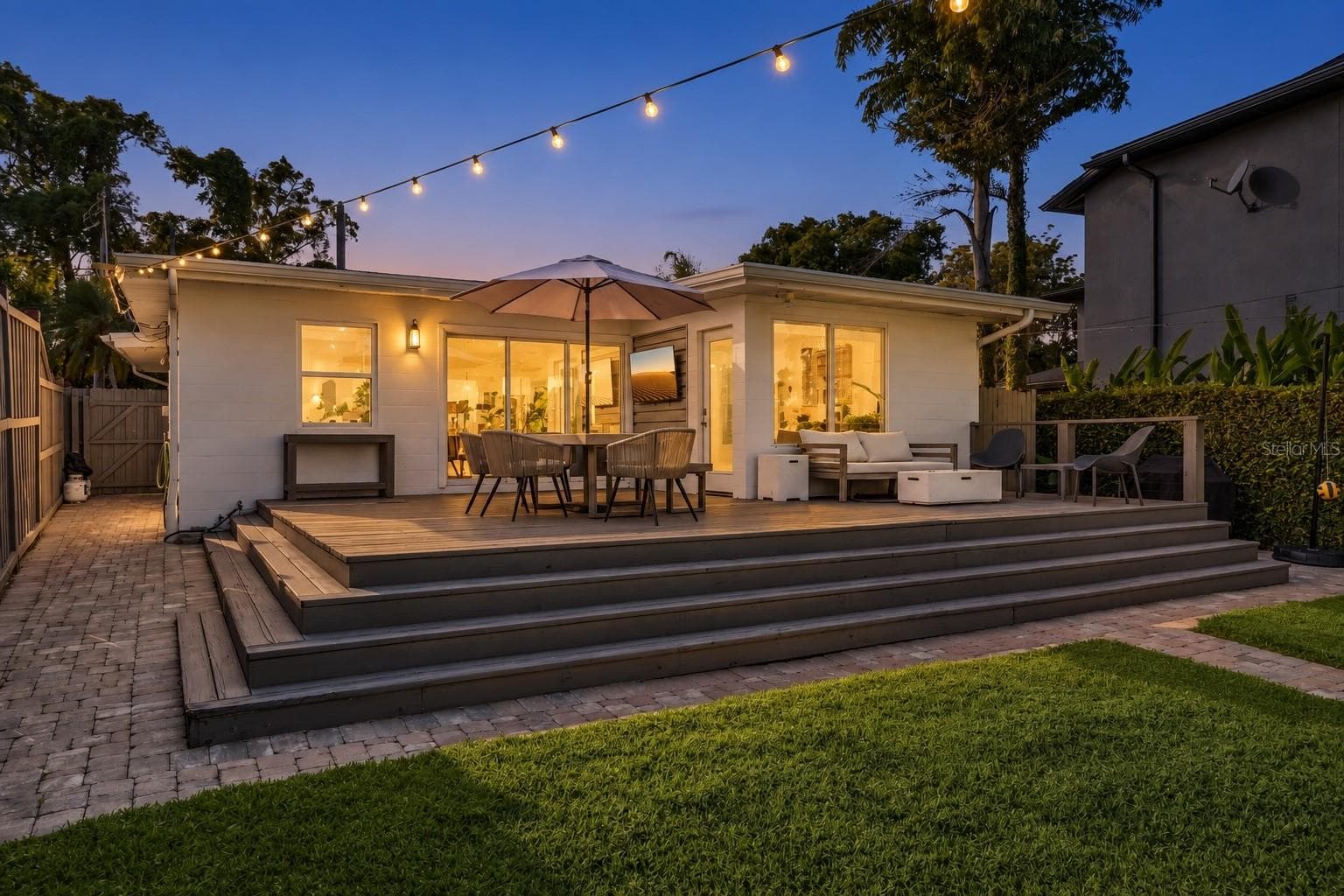 Single Family Residence at 560 OLOLU DR, WINTER PARK, photo 5 of 36