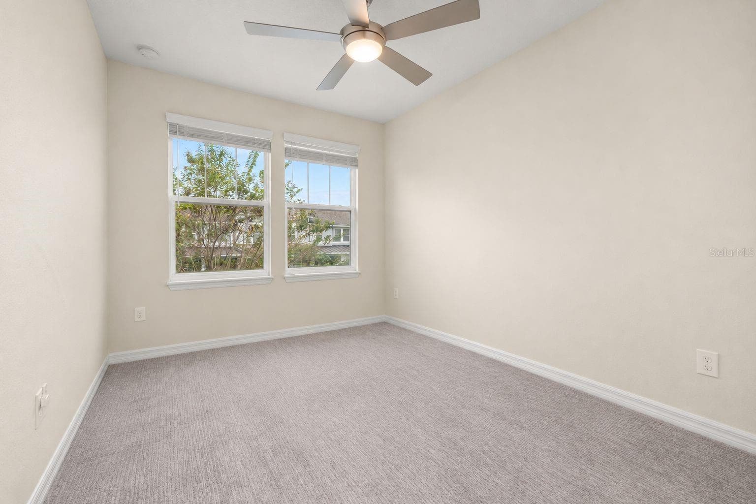 Bedroom 2 - 8067 GLENLLOYD AVE, WINTER GARDEN