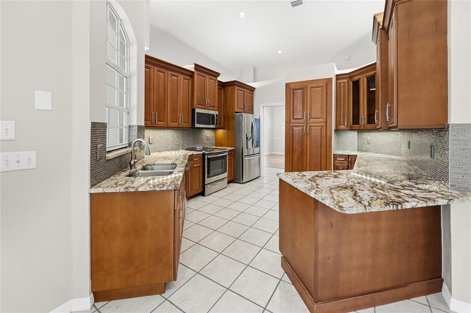 Single Family Residence at 134 VARSITY CIR, ALTAMONTE SPRINGS, photo 8 of 24
