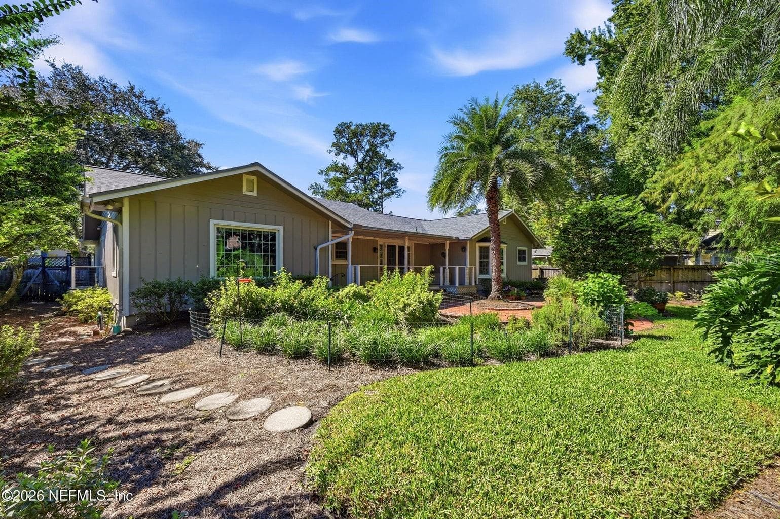 Backyard - VENETIA SEC 03, JACKSONVILLE