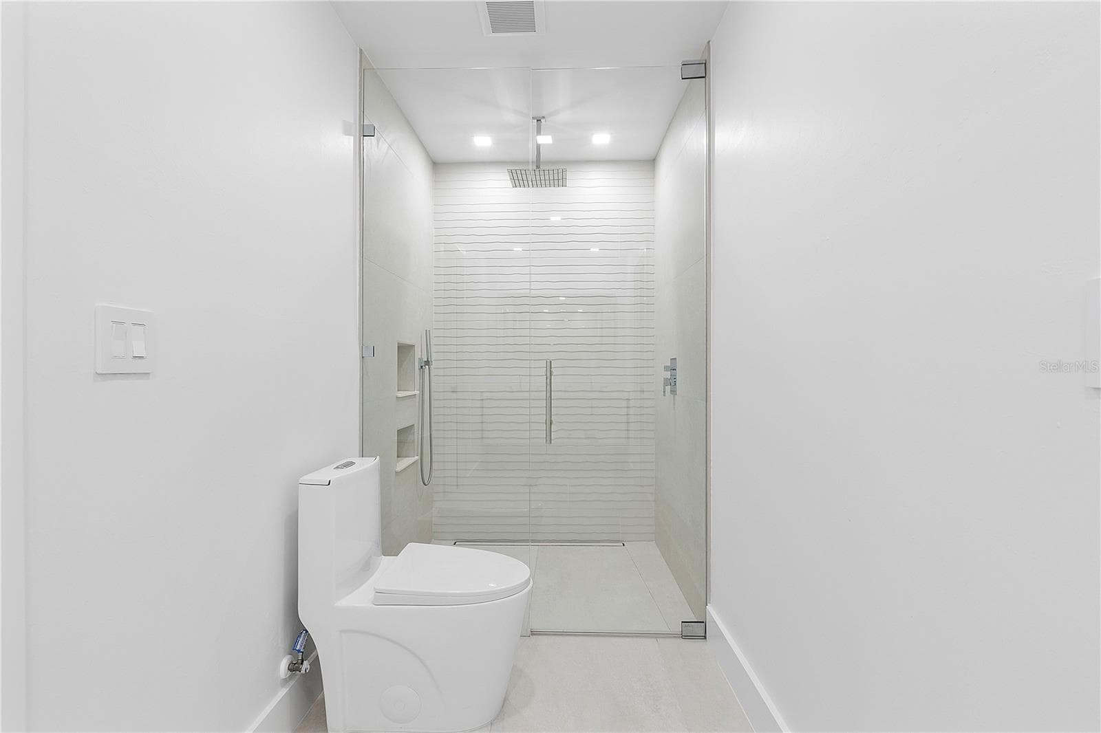 Single Family Residence at 3511 HERITAGE LN, FORT MYERS, photo 17 of 53