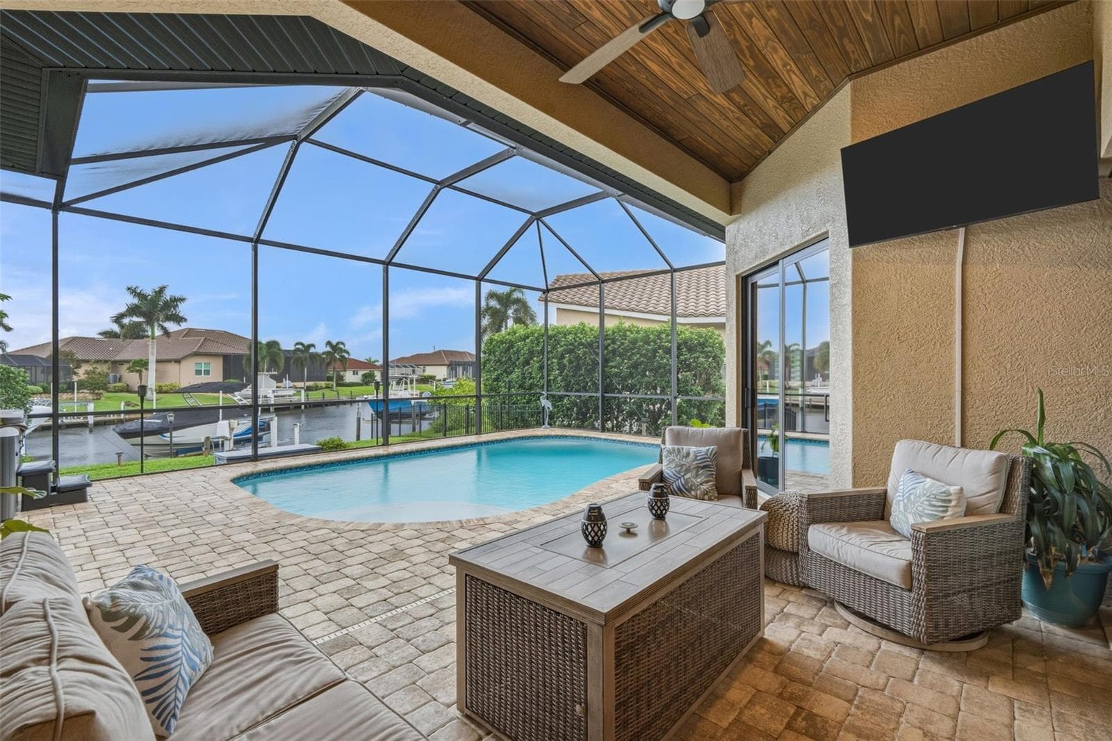Single Family Residence at 325 SEGOVIA DR, PUNTA GORDA, photo 40 of 52