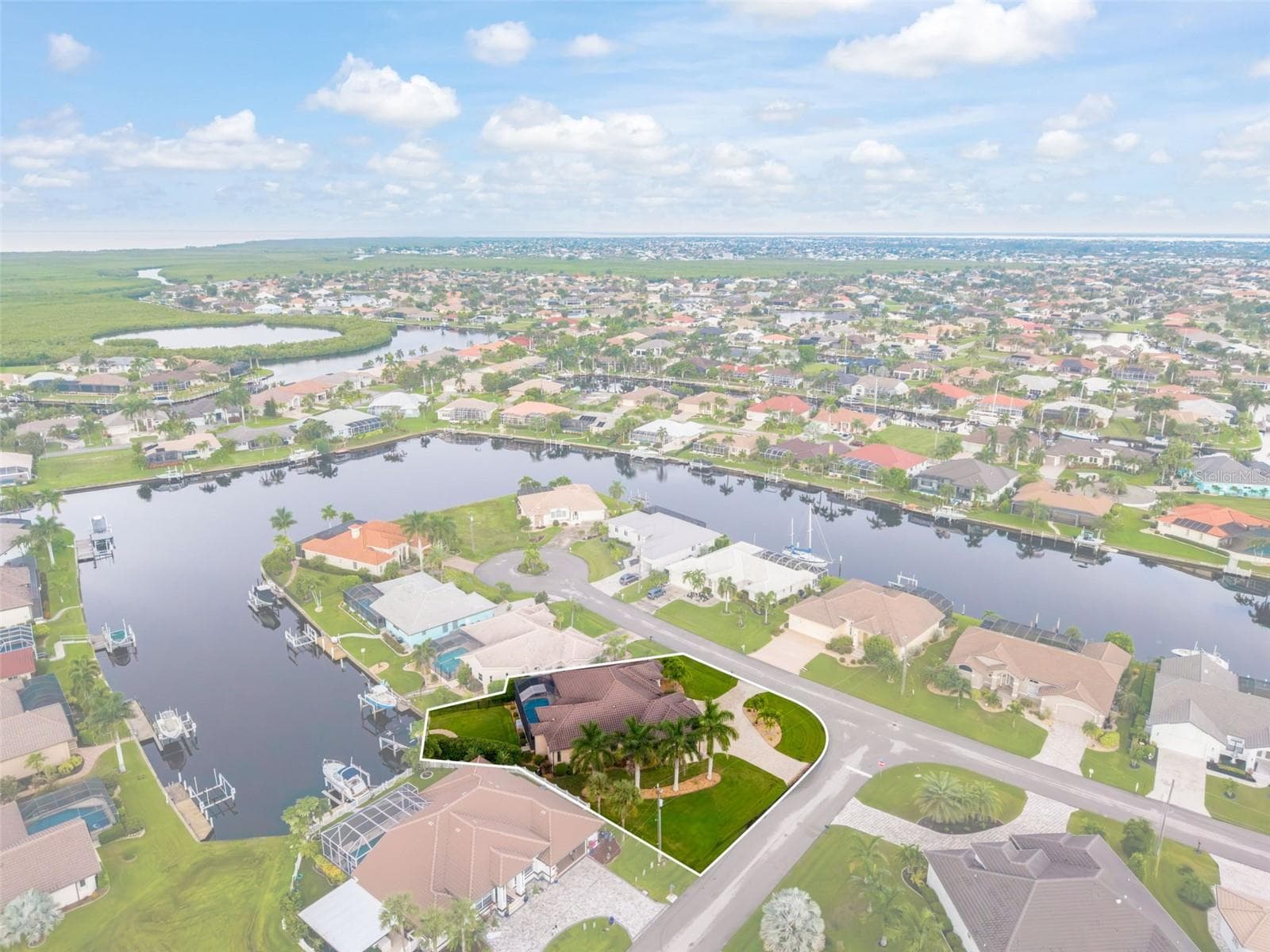 Single Family Residence at 325 SEGOVIA DR, PUNTA GORDA, photo 48 of 52