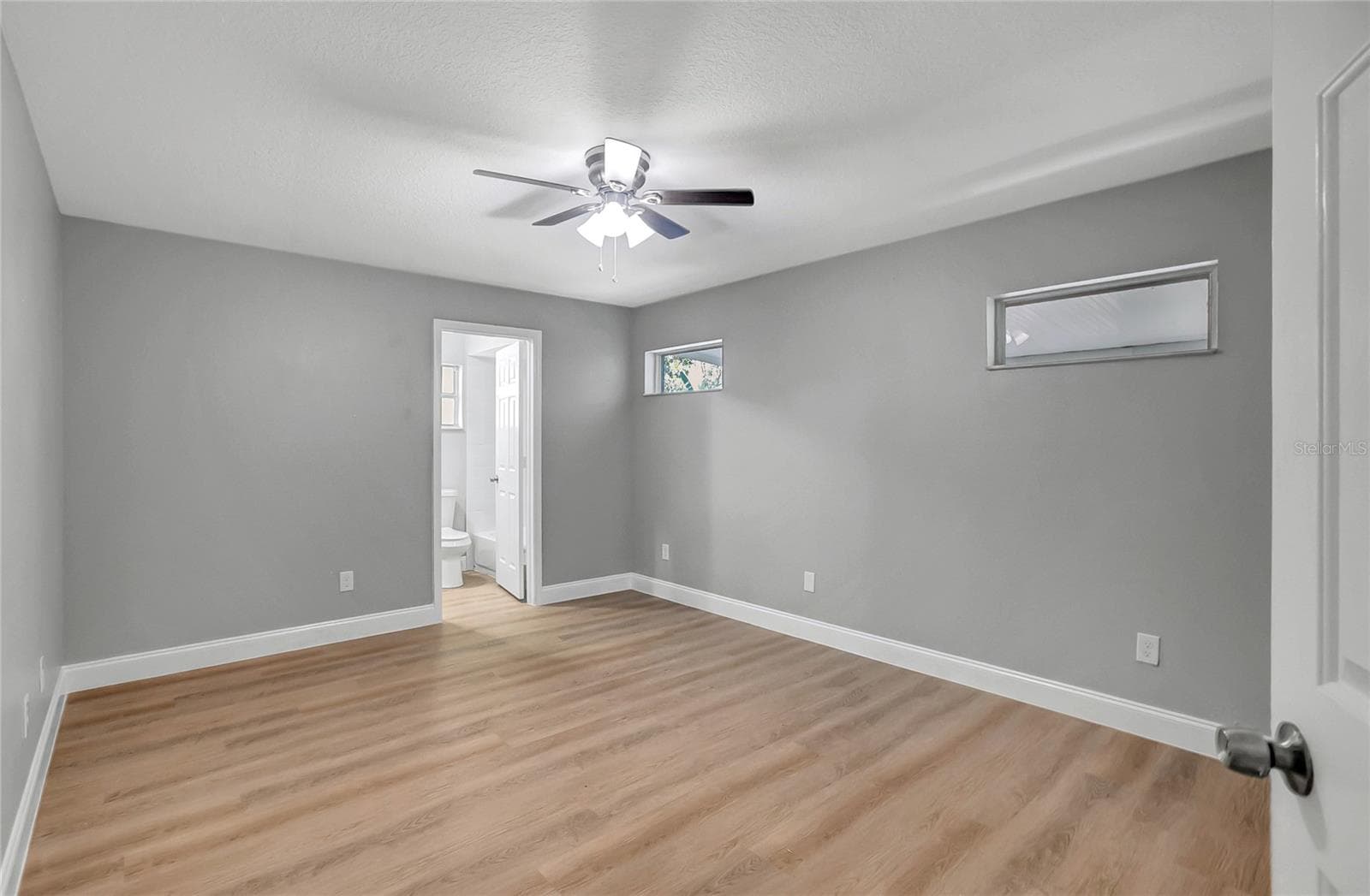 Single Family Residence at 3419 E DIANA ST, TAMPA, photo 14 of 37