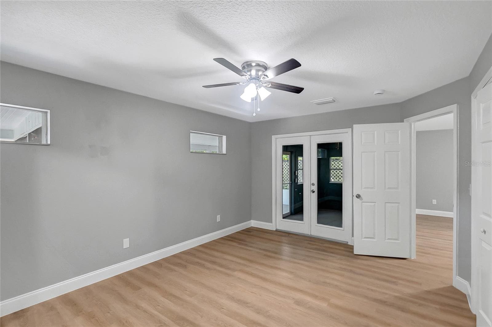 Single Family Residence at 3419 E DIANA ST, TAMPA, photo 15 of 37