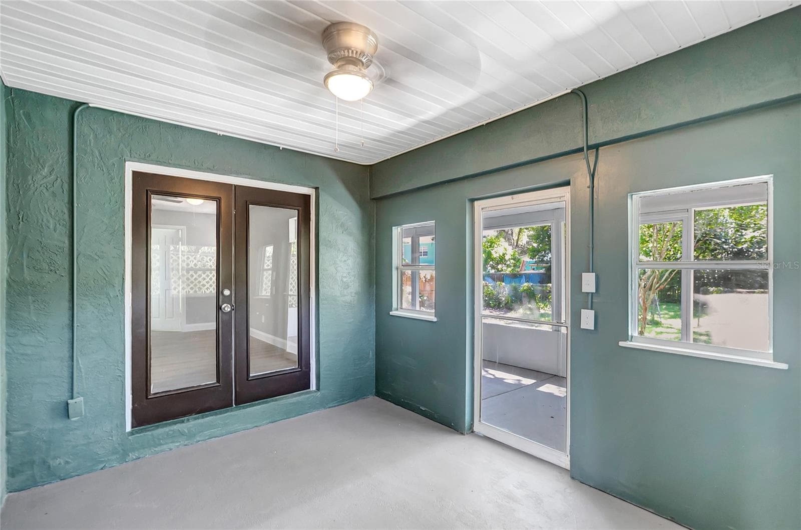 Single Family Residence at 3419 E DIANA ST, TAMPA, photo 28 of 37