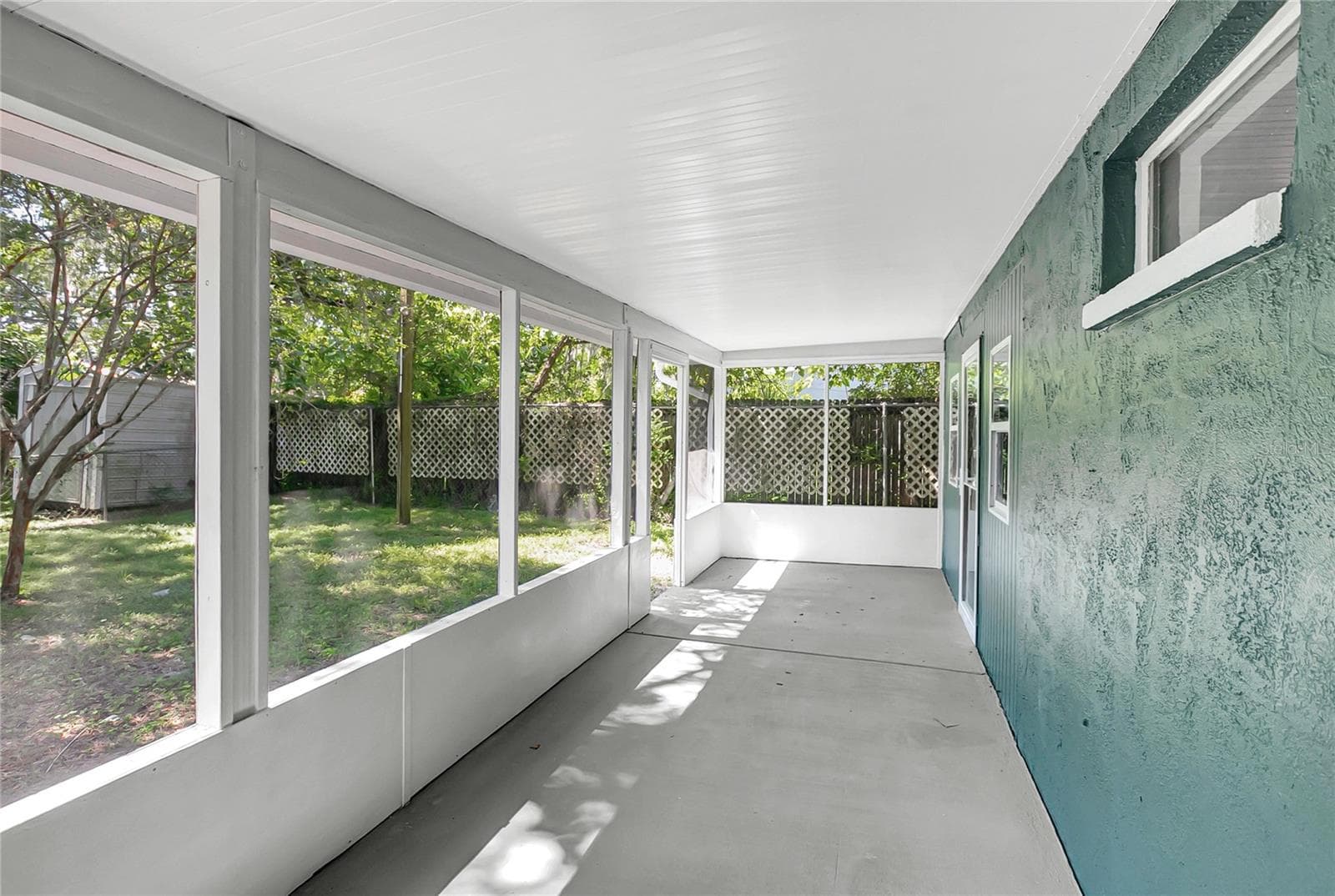 Single Family Residence at 3419 E DIANA ST, TAMPA, photo 31 of 37