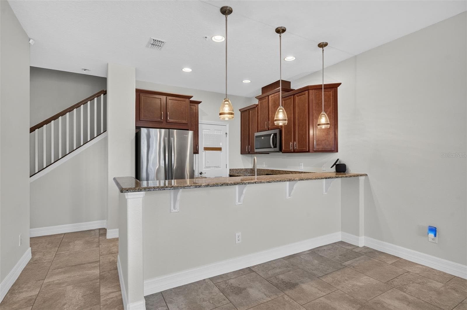 Townhouse at 457 GEE HAMMOCK LN, WINTER SPRINGS, photo 12 of 33