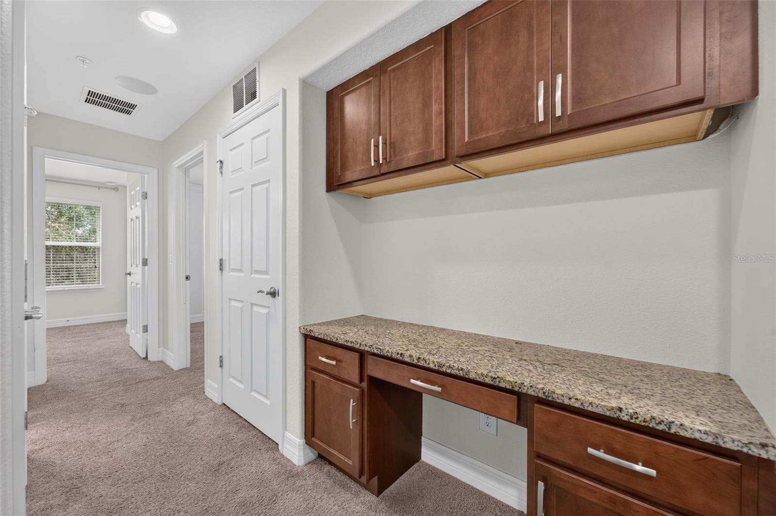 built in office - 457 GEE HAMMOCK LN, WINTER SPRINGS