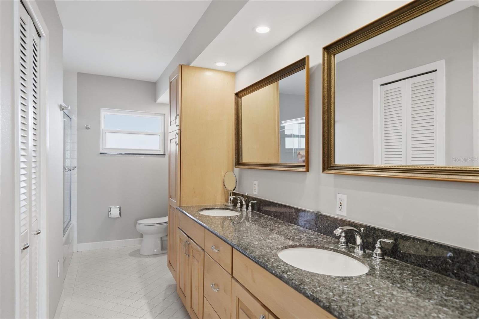 3rd bath - 5108 BRITTANY DR S #1008, ST PETERSBURG